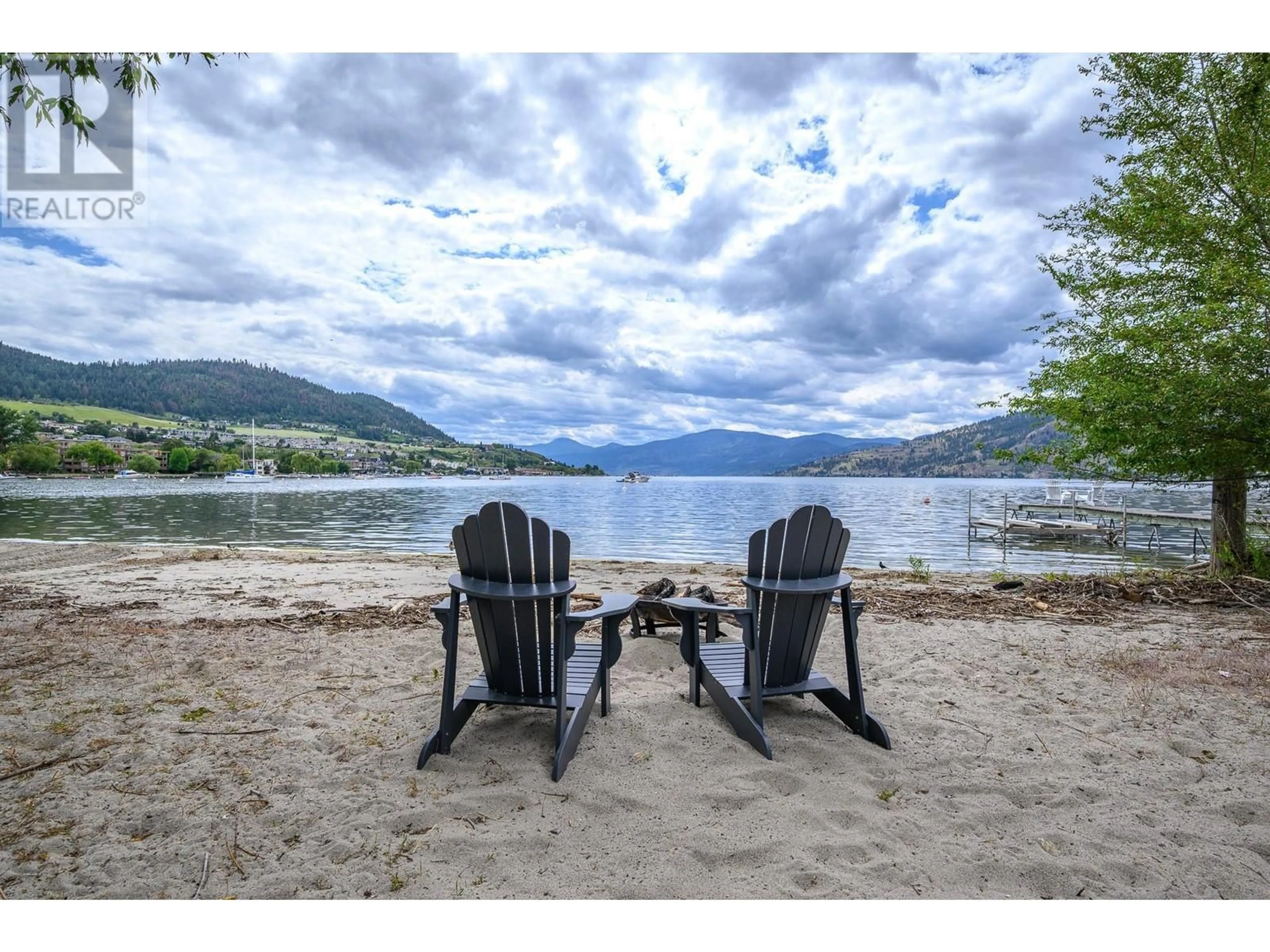 Patio, water/lake/river/ocean view for 2612 LAKESHORE ROAD, Vernon British Columbia V1H1N1