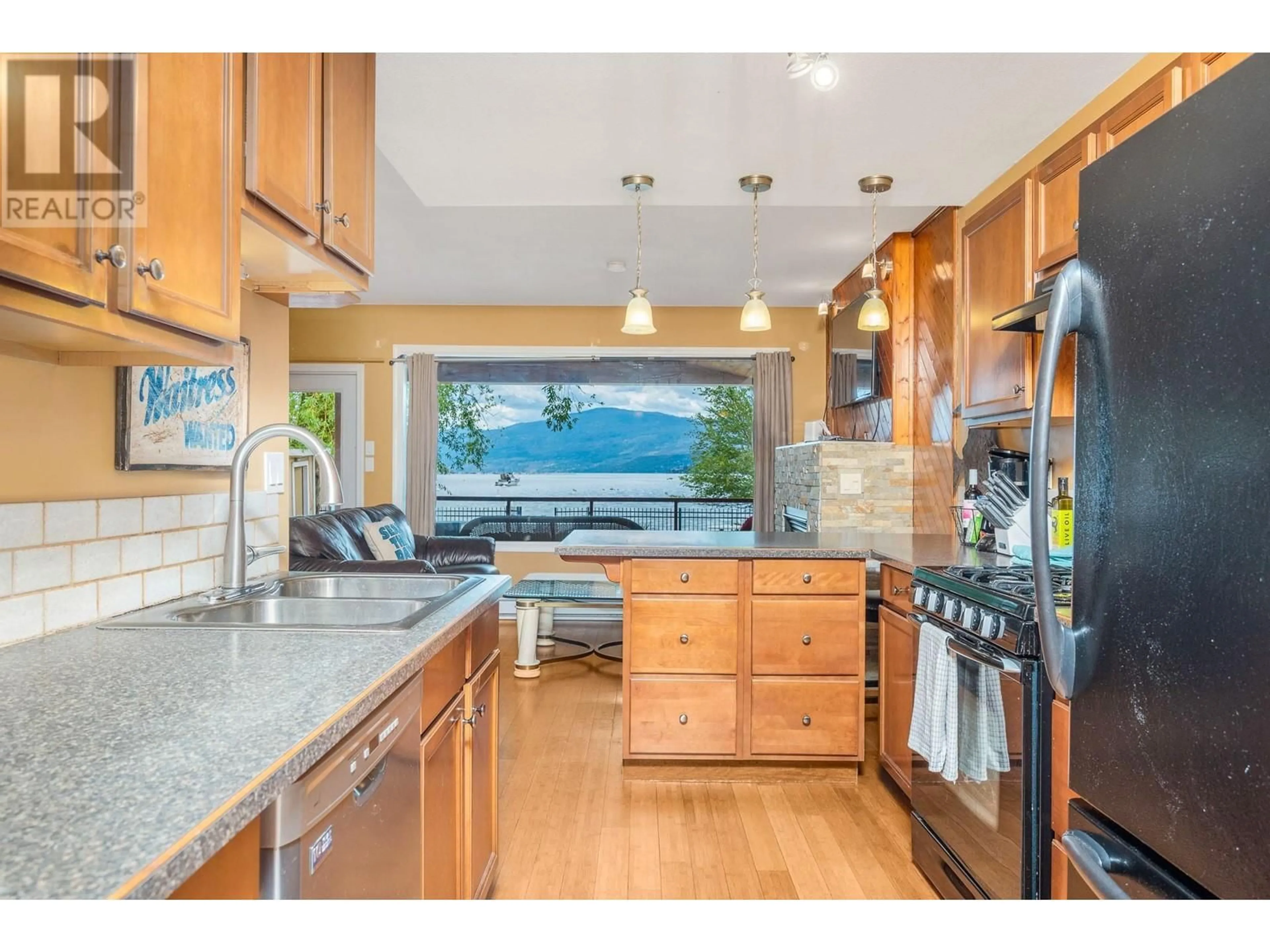 Open concept kitchen, unknown for 2612 LAKESHORE ROAD, Vernon British Columbia V1H1N1