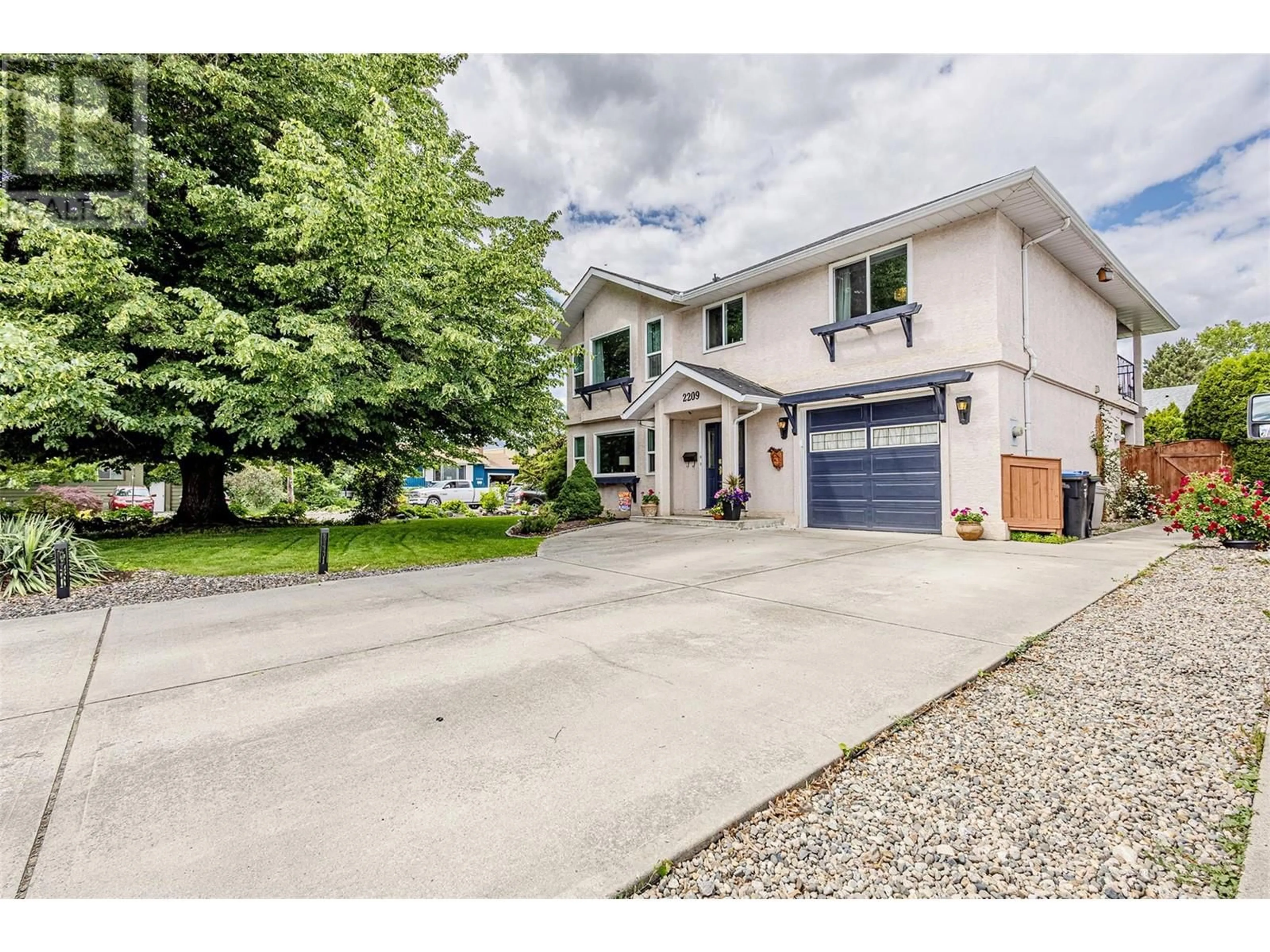 Unknown for 2209 STILLINGFLEET COURT, Kelowna British Columbia V1Y9N3