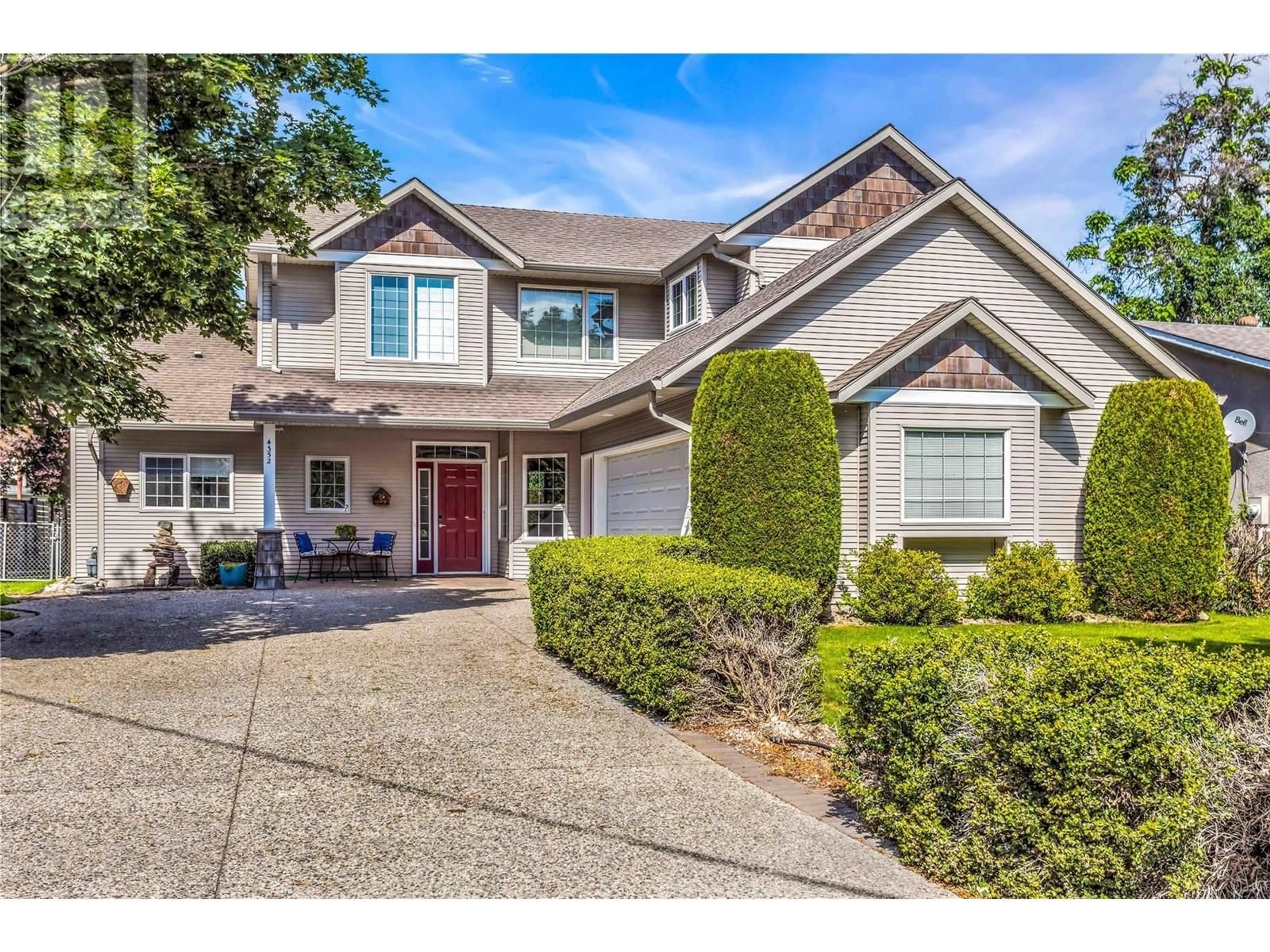 Home with vinyl exterior material, street for 4352 TURNER ROAD, Kelowna British Columbia V1W1R5