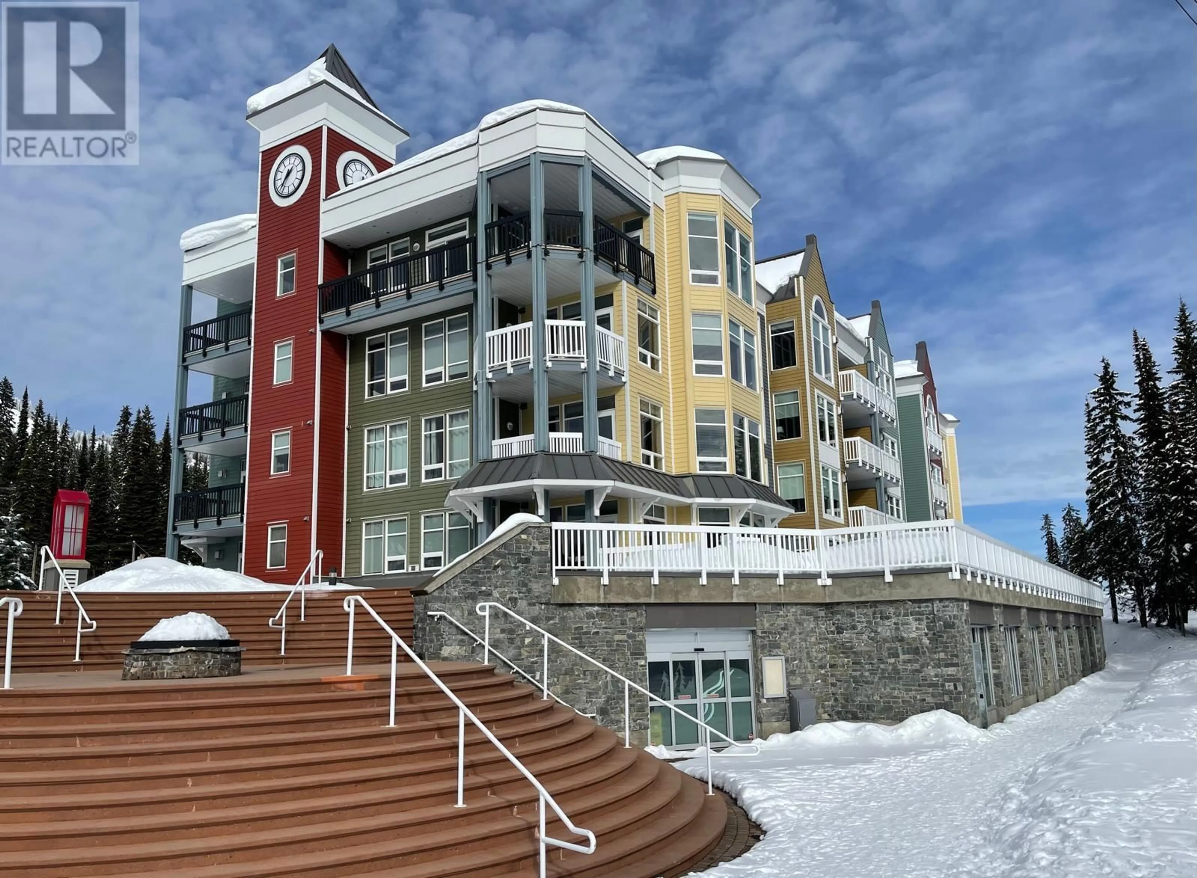Indoor foyer for 212 - 30 MONASHEE ROAD, Silver Star British Columbia V1B3M1