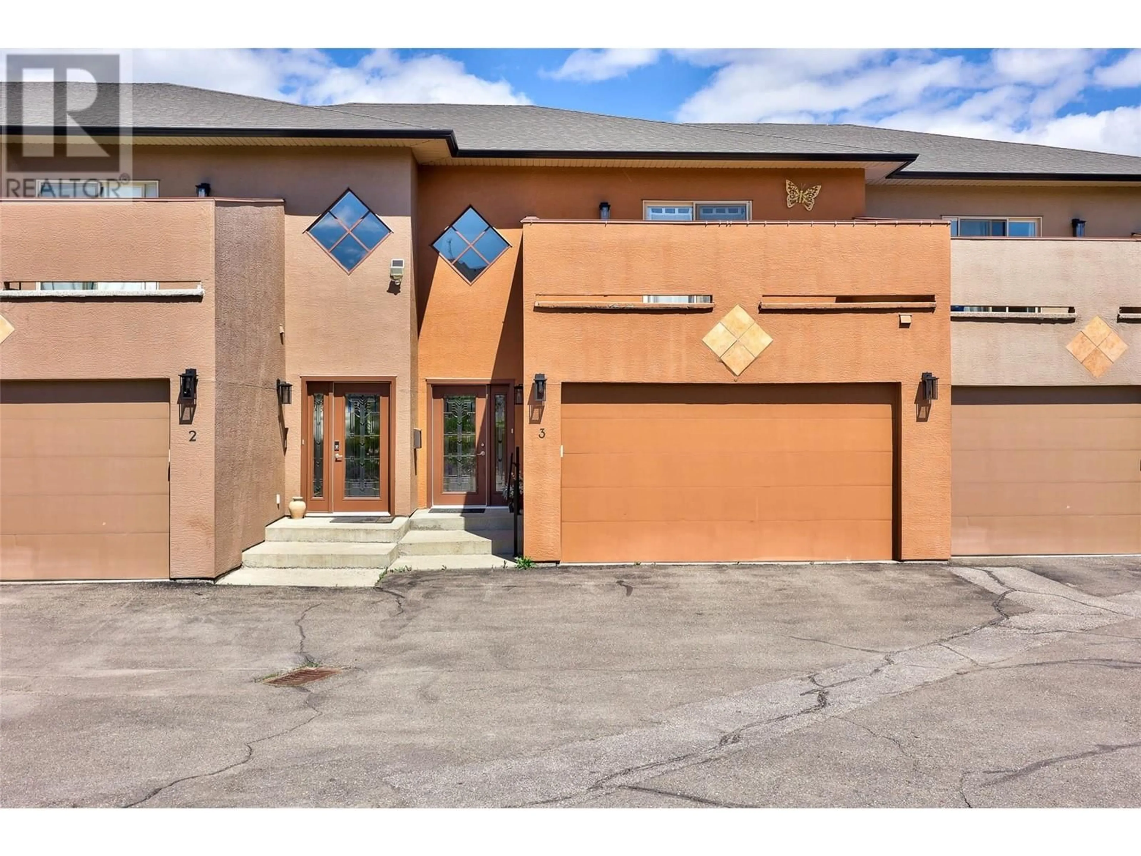 Unknown for 3 - 776 DUNROBIN DRIVE, Kamloops British Columbia V1S1X9