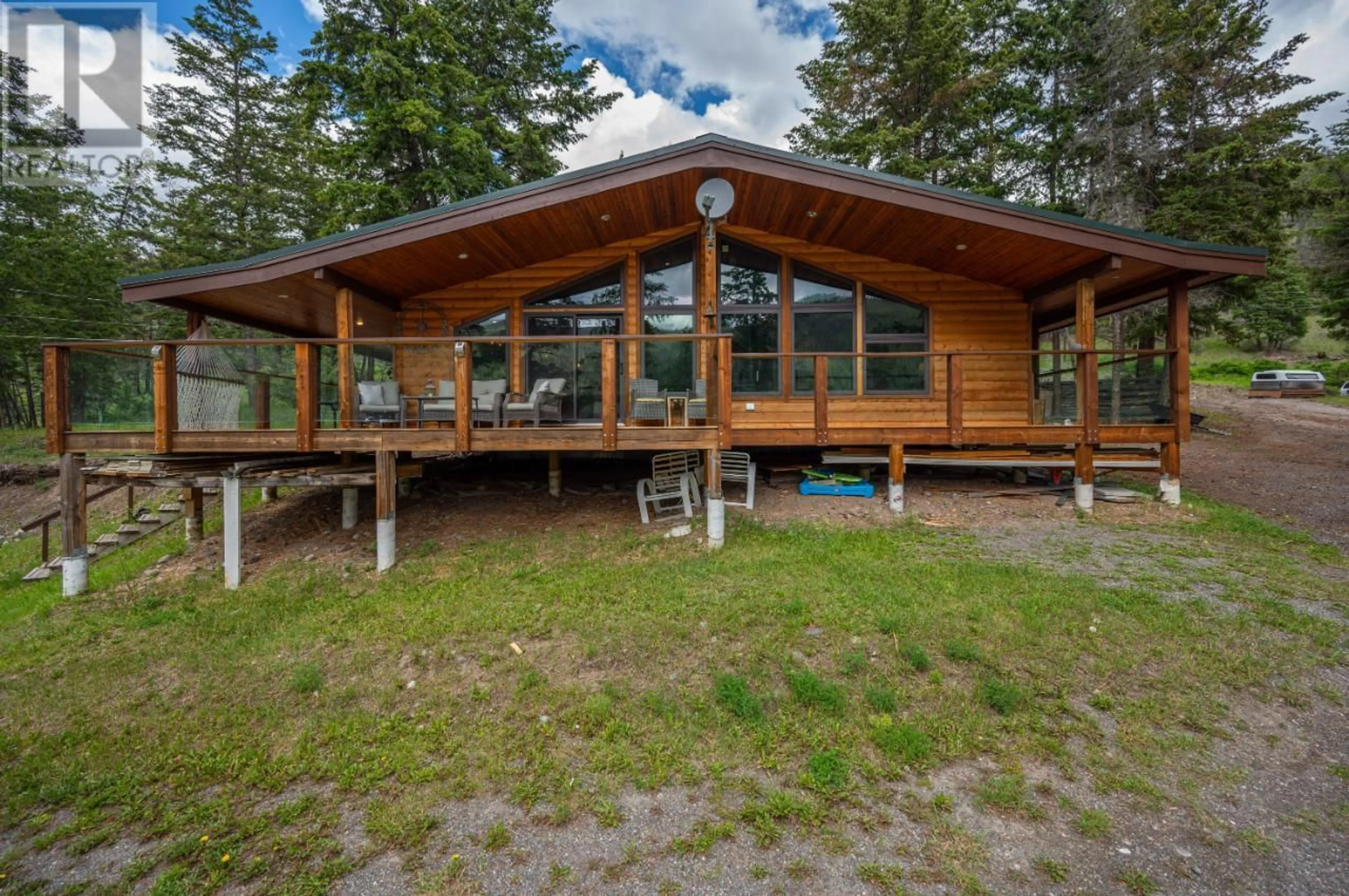 Patio, unknown for 2474 LOON LAKE ROAD, Loon Lake British Columbia V0K1H0