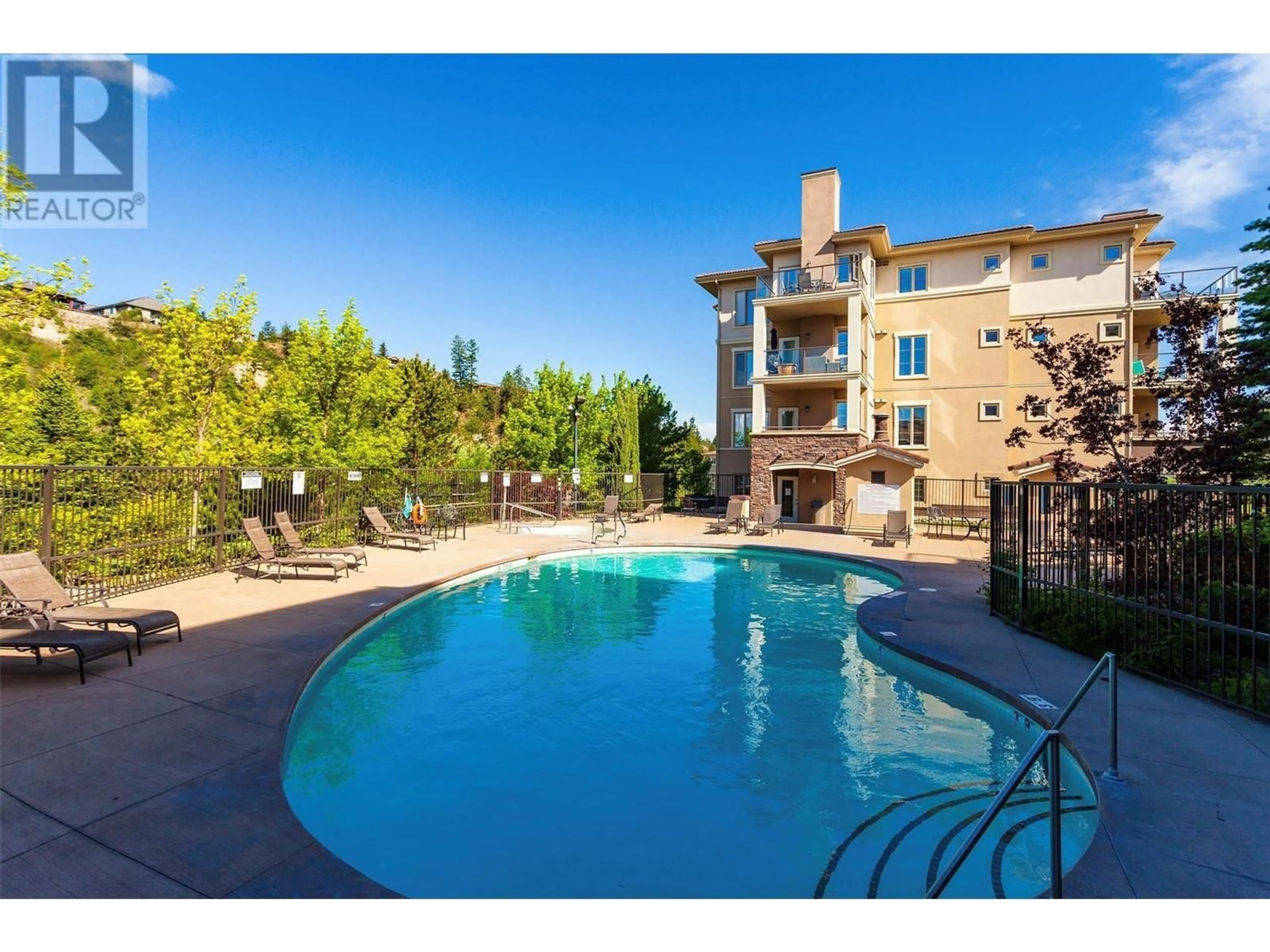 Pool for 1417 - 1875 COUNTRY CLUB DRIVE, Kelowna British Columbia V1V2W7