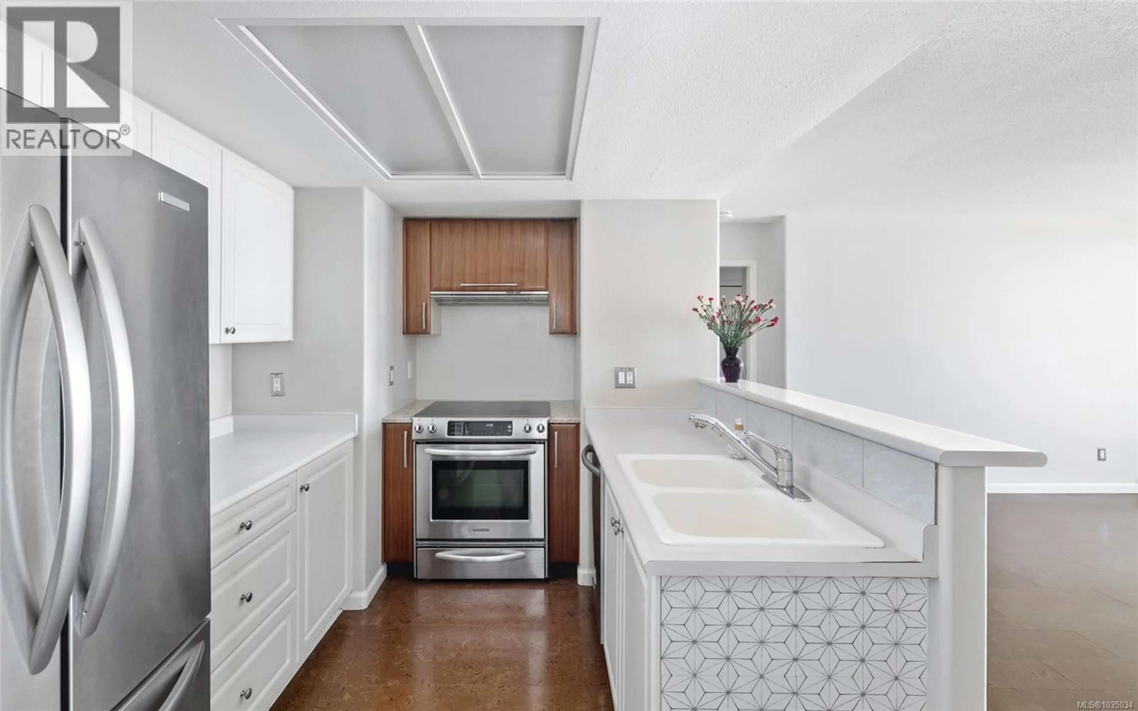 Unknown for 1405 - 930 YATES STREET, Victoria British Columbia V8V4Z3