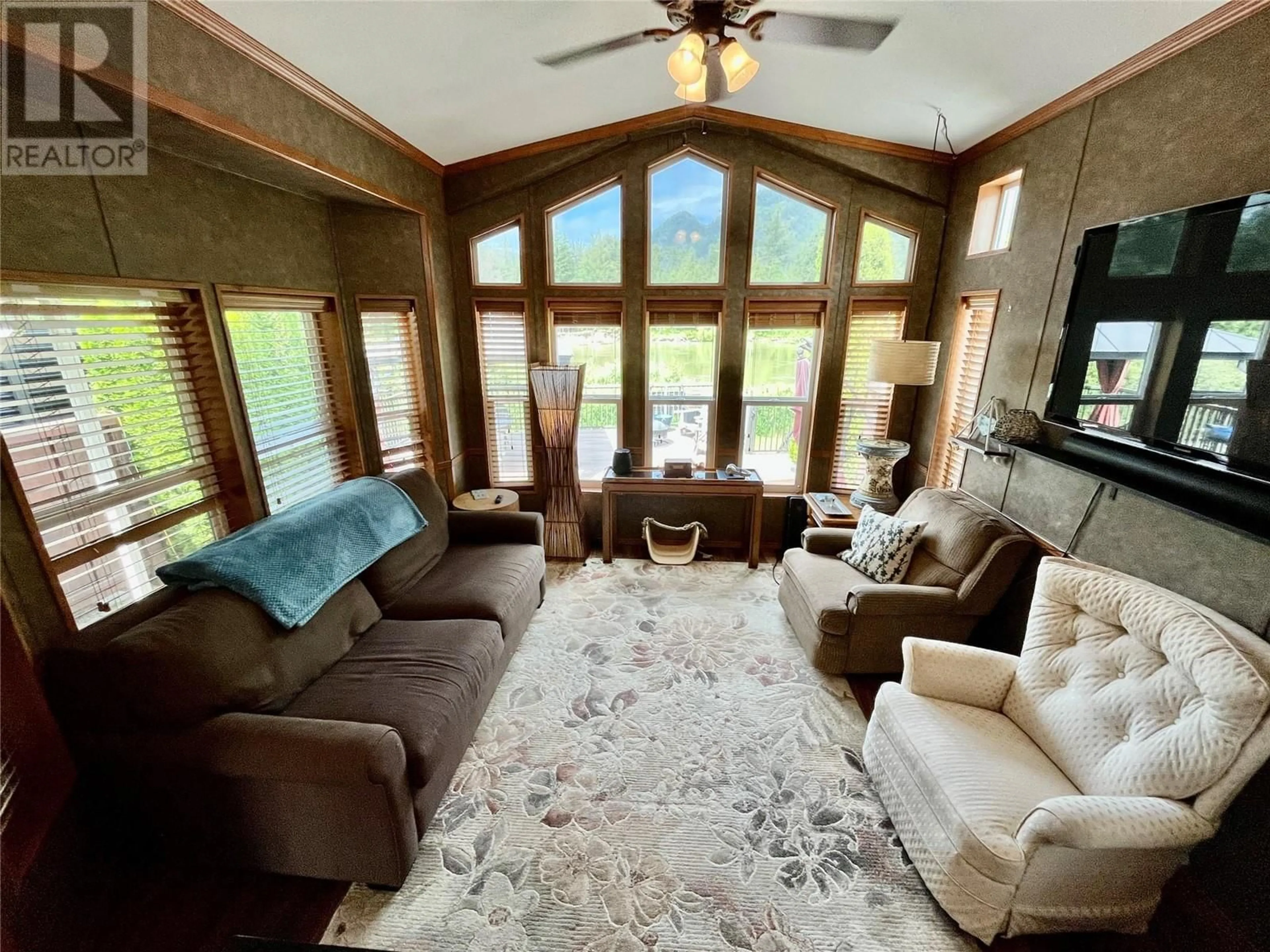 Living room with furniture, unknown for 62 - 1383 SILVER SANDS ROAD, Sicamous British Columbia V0E2V1