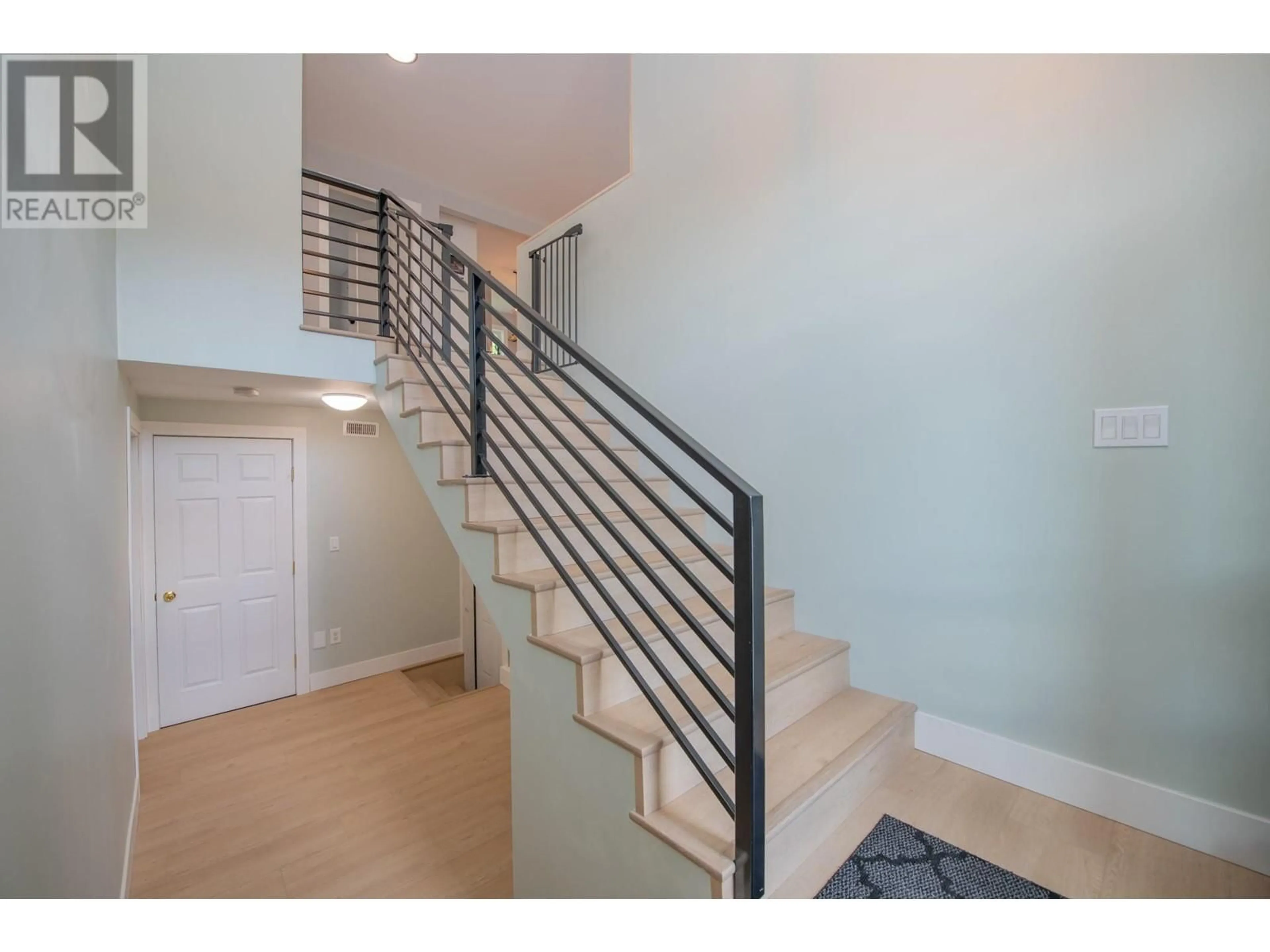 Stairs for 2224 LINEA CRESCENT, Lumby British Columbia V0E2G0