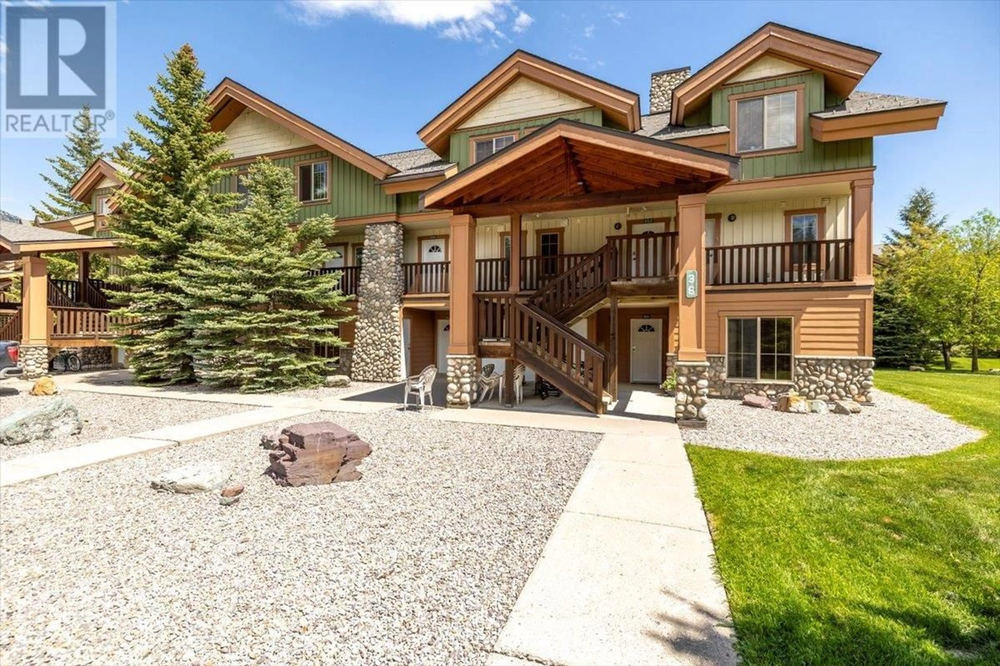Patio, unknown for 203 - 36 RIVERMOUNT PLACE, Fernie British Columbia V0B1M7