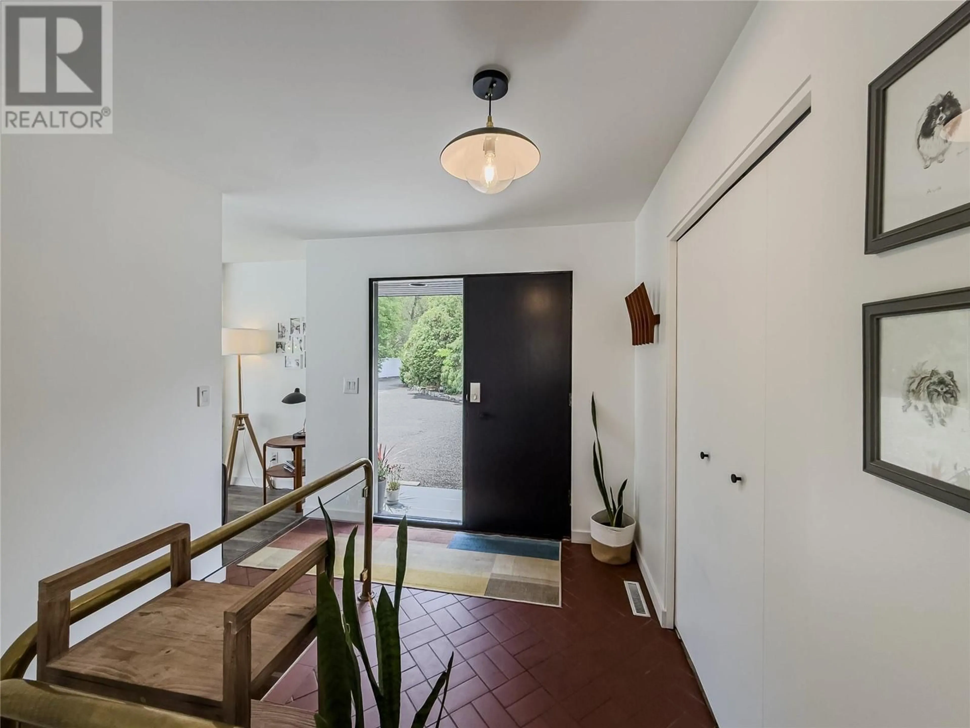 Indoor entryway for 6844 FURRER ROAD, Kamloops British Columbia V2C4V8