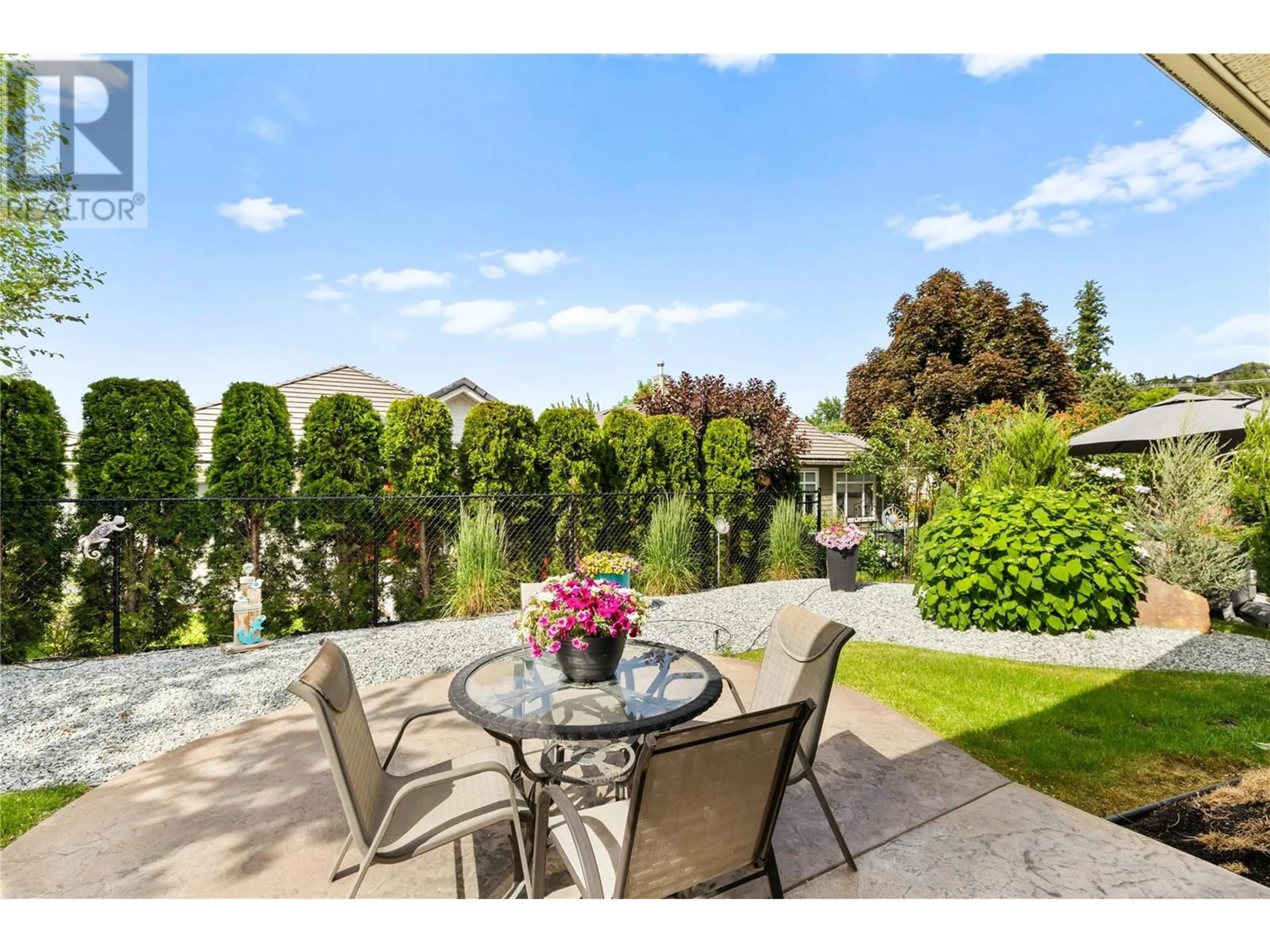 Patio, water/lake/river/ocean view for 154 - 4450 GORDON DRIVE, Kelowna British Columbia V1W1T1