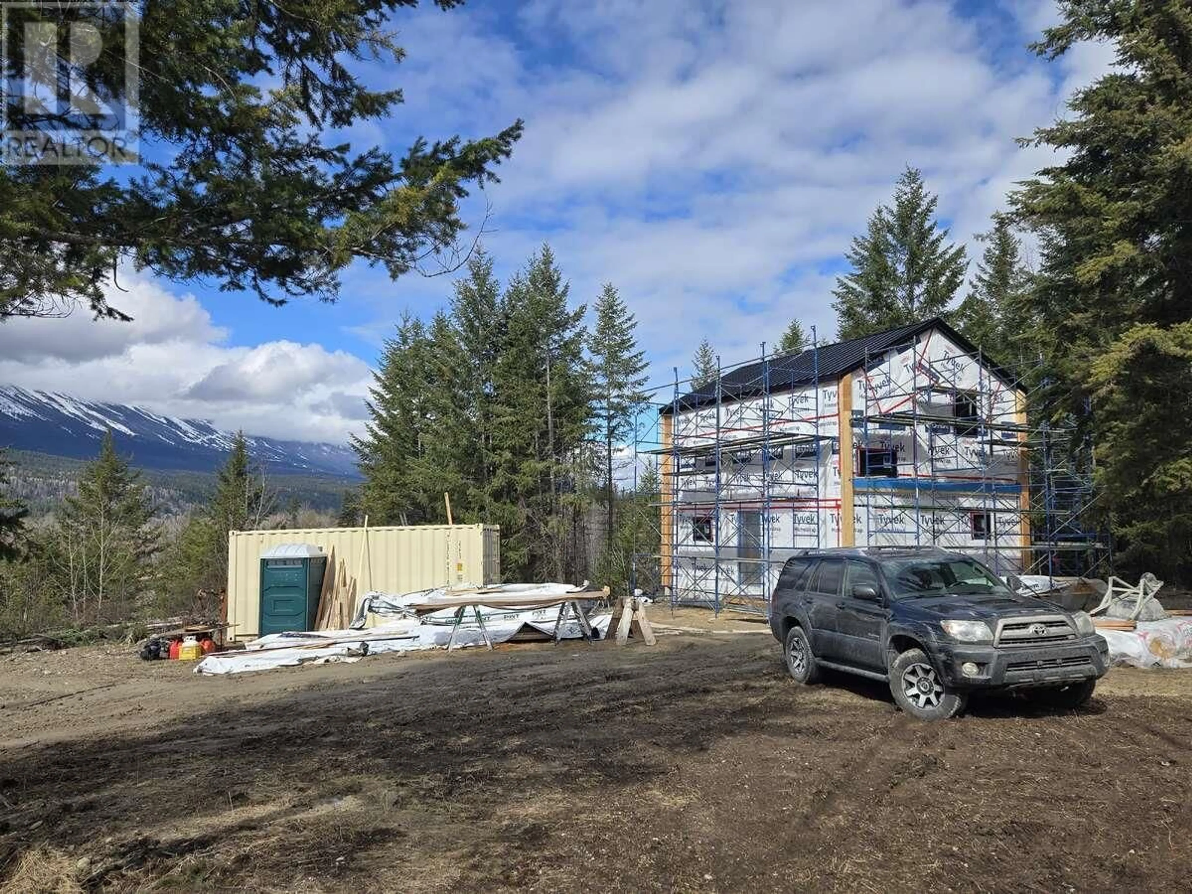 A pic from outside/outdoor area/front of a property/back of a property/a pic from drone, mountain view for 640 95 HIGHWAY, Golden British Columbia V0A1H2