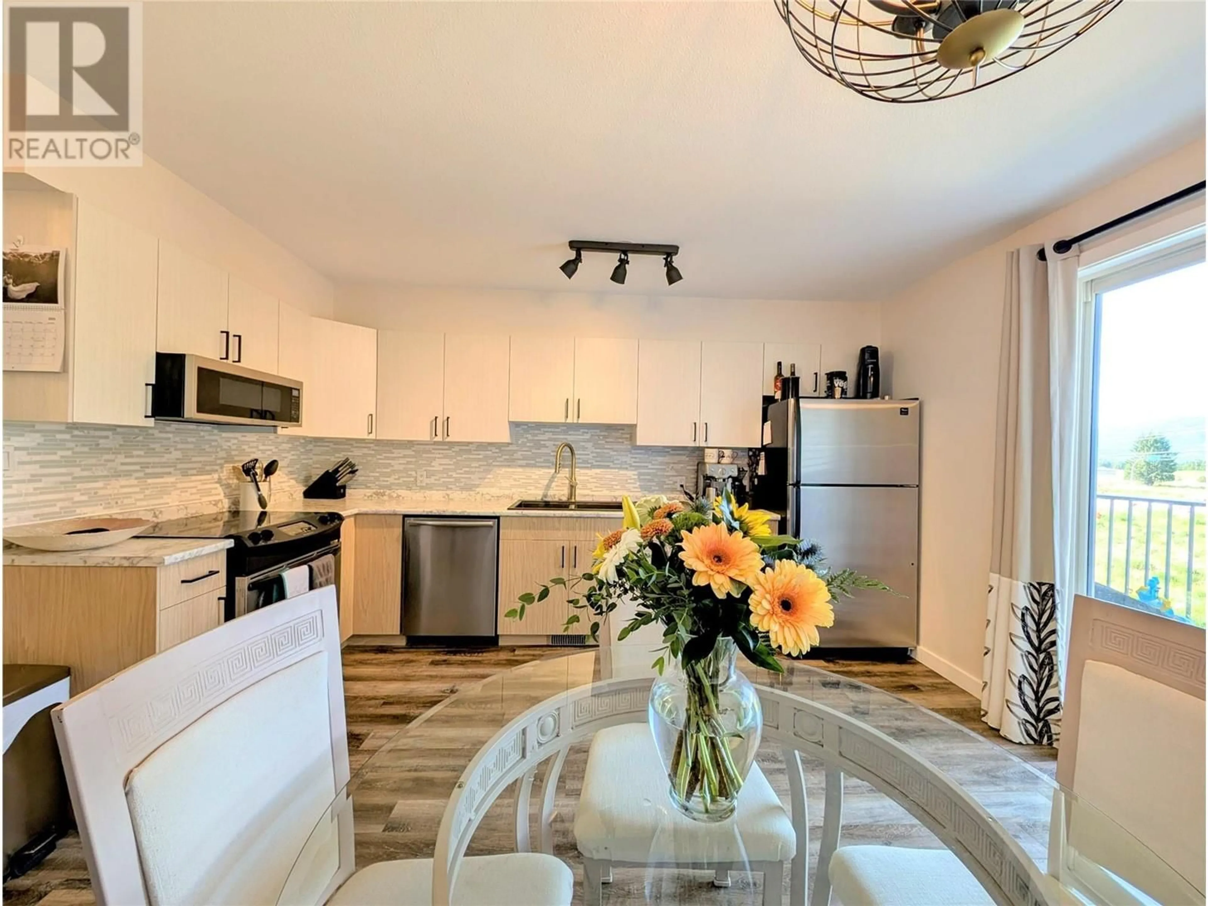 Open concept kitchen, unknown for 704 - 200 BLACK FOREST TRAIL, Invermere British Columbia V0A1K2