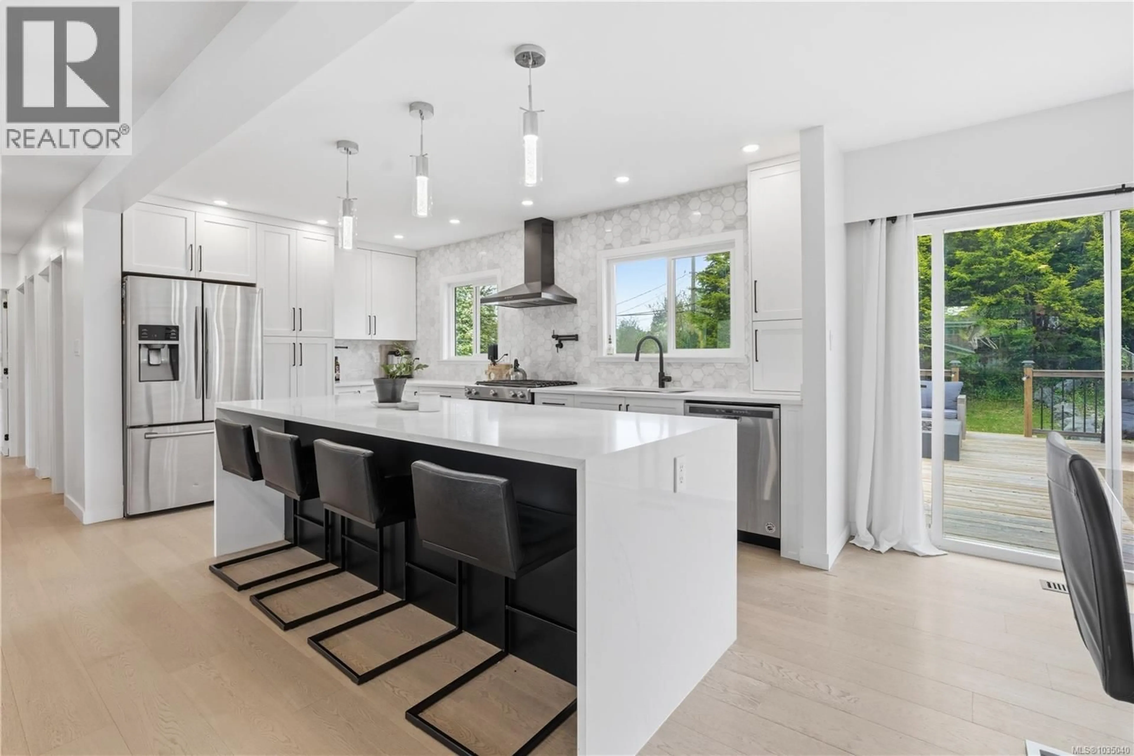 Contemporary kitchen, ceramic/tile floor for 4261 CAREY ROAD, Saanich British Columbia V8Z4H1