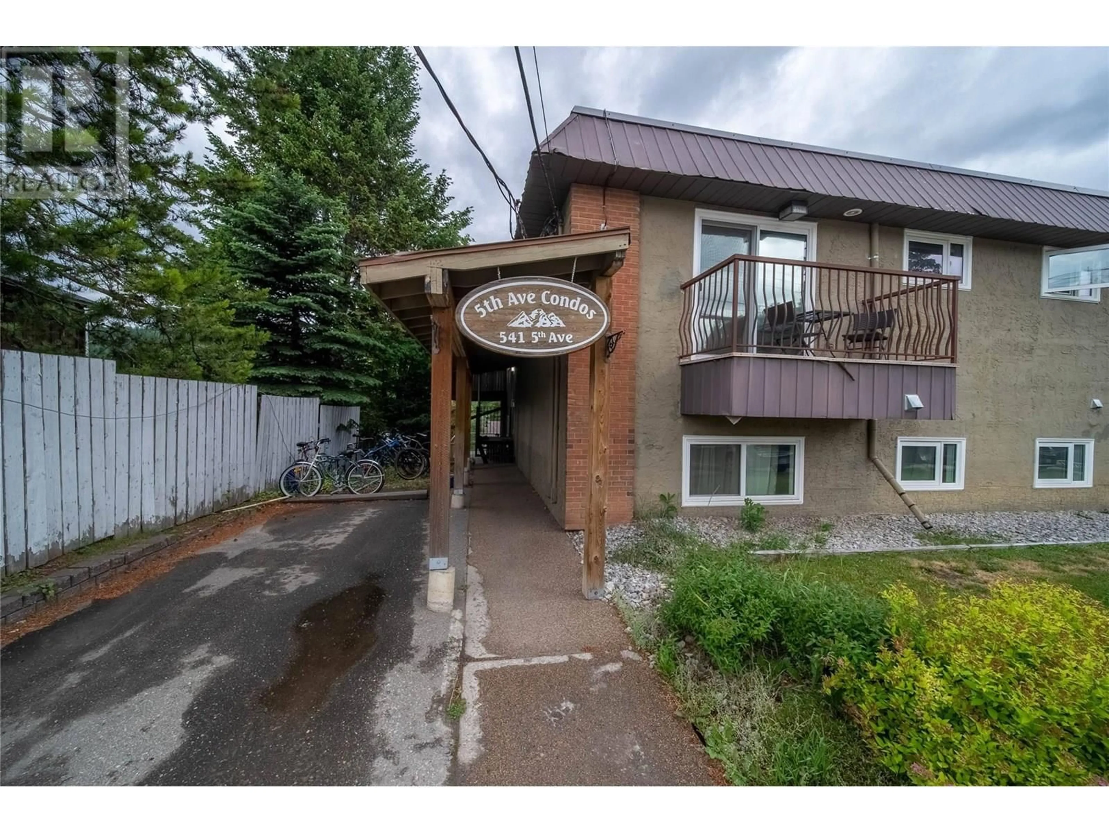 Patio, unknown for 101 - 541 5TH AVENUE, Fernie British Columbia V0B1M0