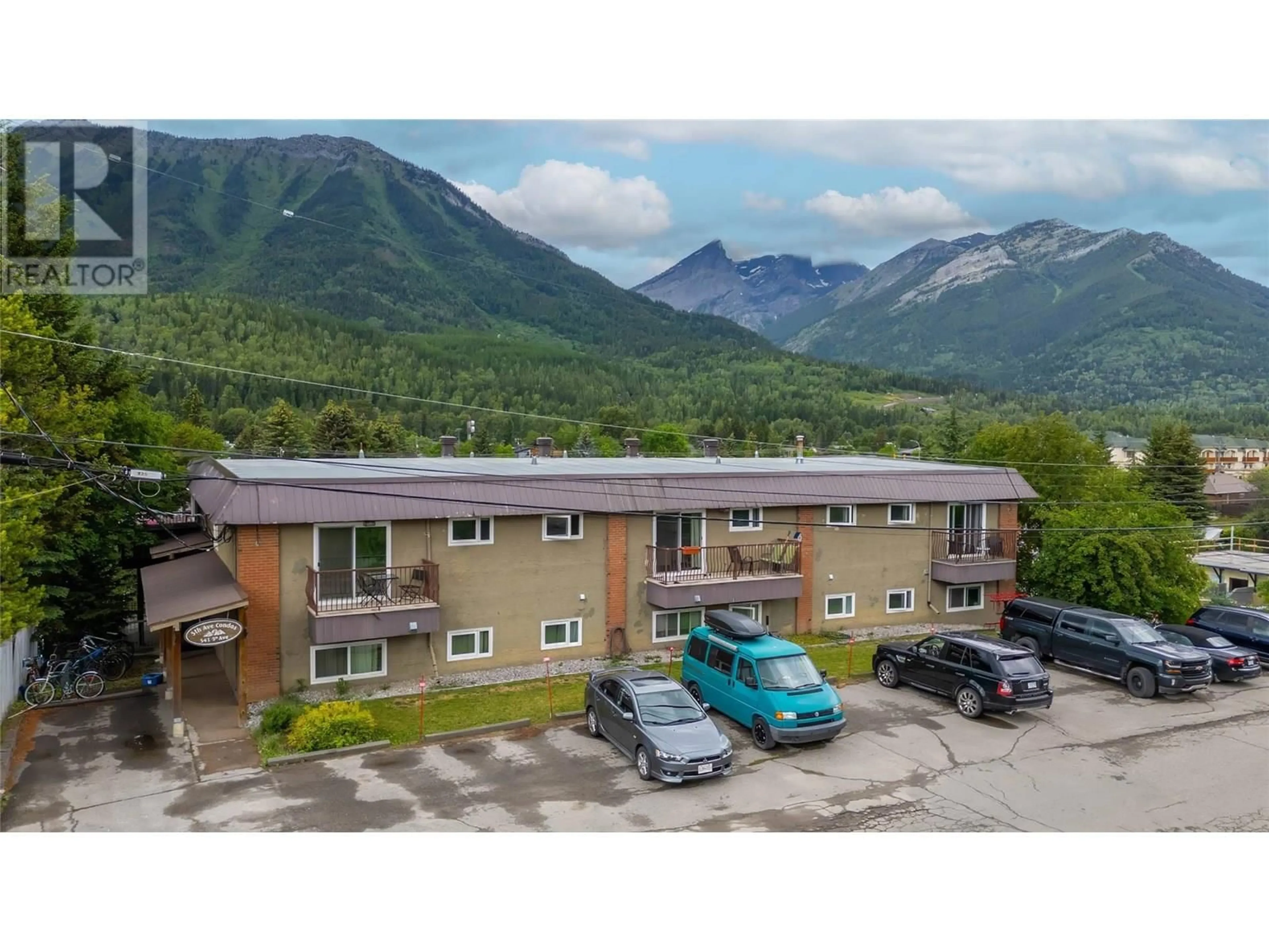 A pic from outside/outdoor area/front of a property/back of a property/a pic from drone, mountain view for 101 - 541 5TH AVENUE, Fernie British Columbia V0B1M0