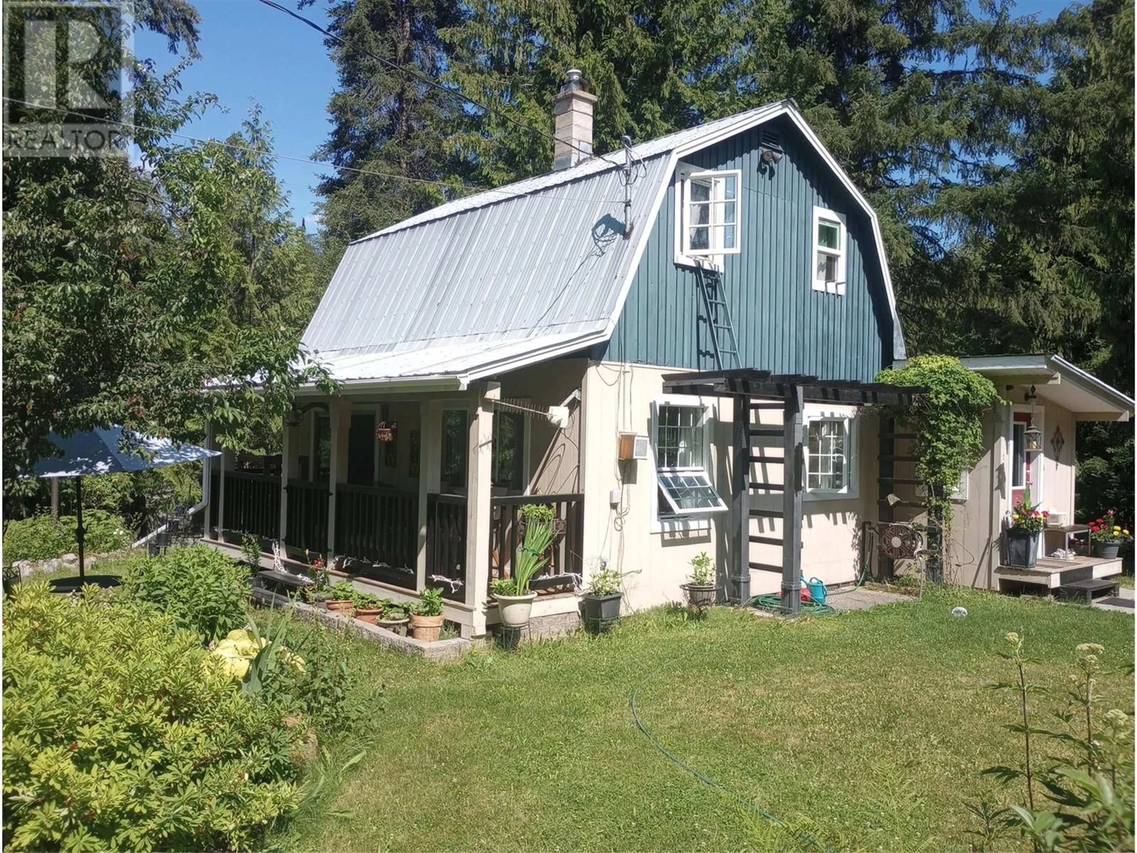 Shed for 7812 6 HIGHWAY, Fauquier British Columbia V0G1K0