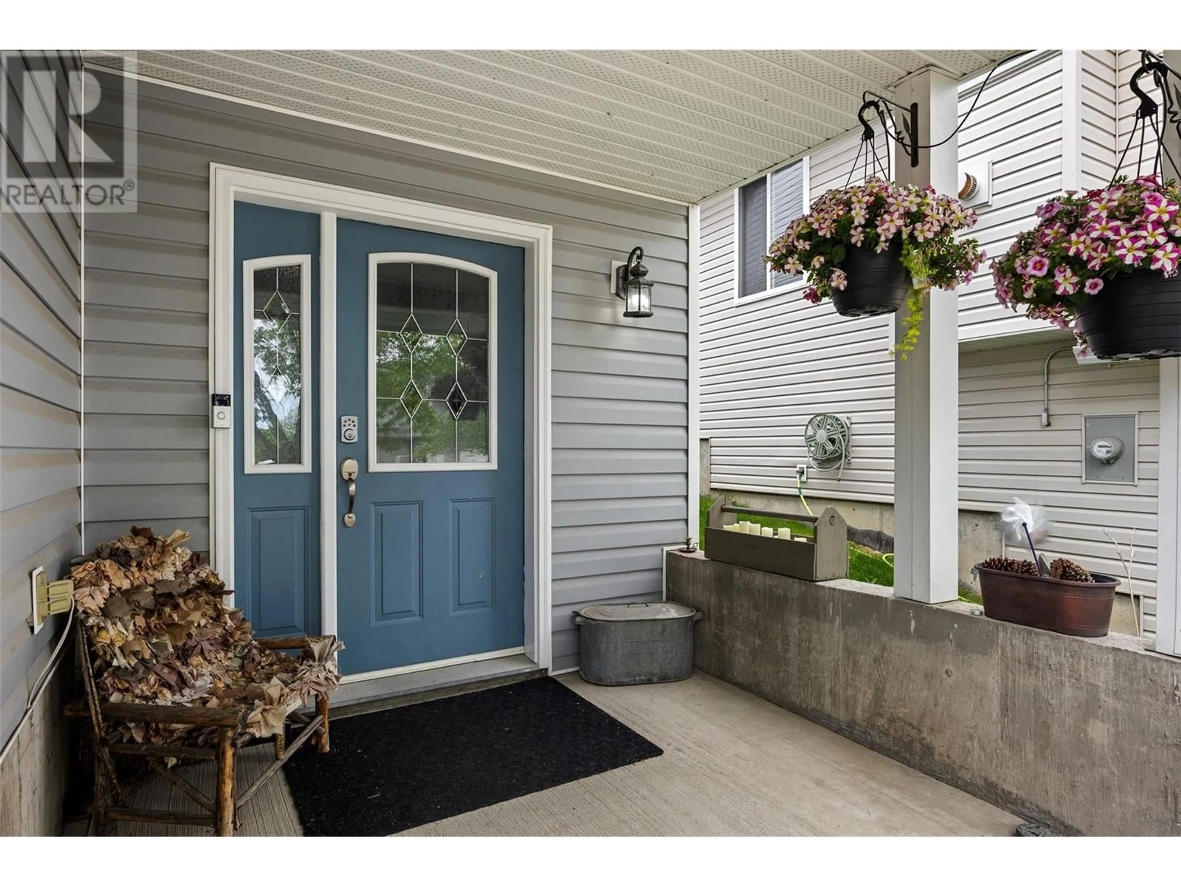 Indoor entryway for 2332 BRAMBLE LANE, Kamloops British Columbia V1S1Y6