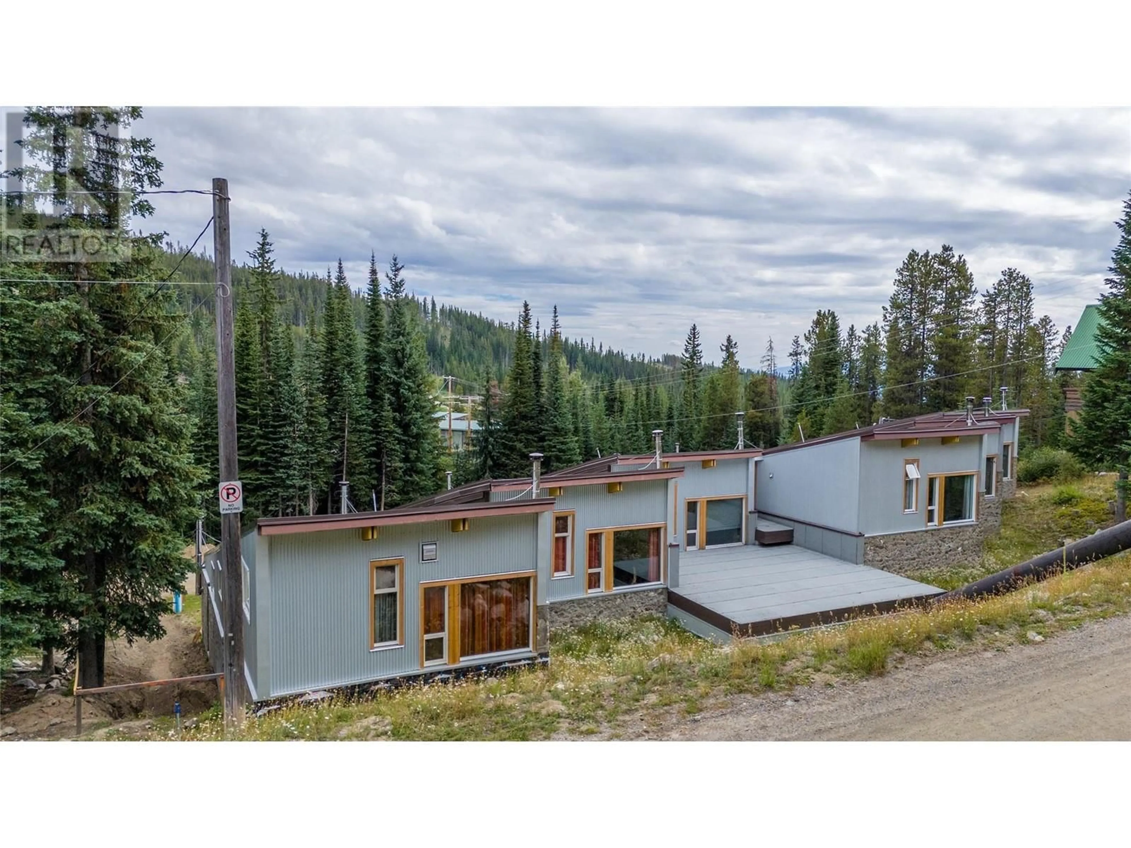 A pic from outside/outdoor area/front of a property/back of a property/a pic from drone, mountain view for 11 - 130 COUGAR ROAD, Oliver British Columbia V0H1T8