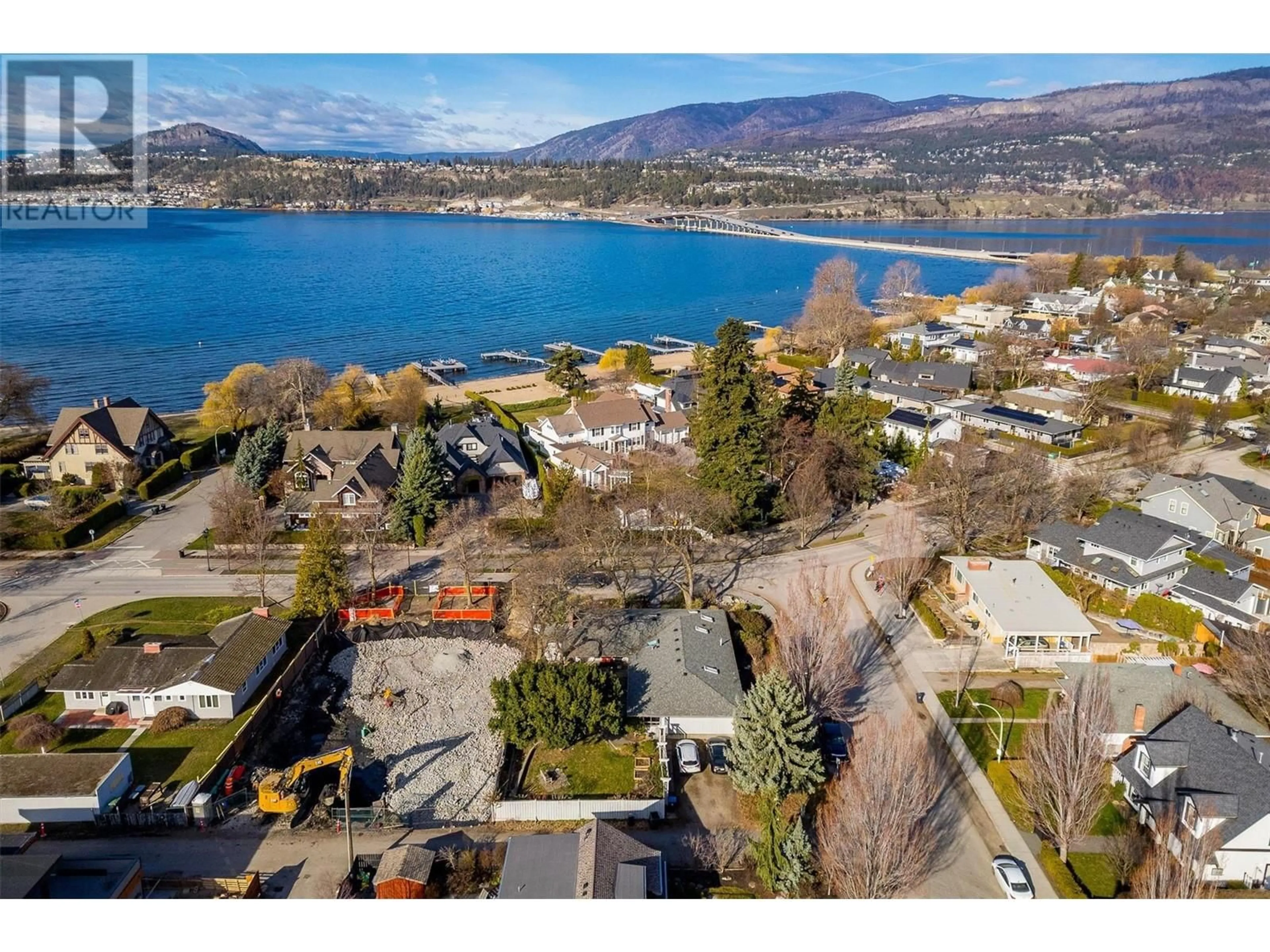 A pic from outside/outdoor area/front of a property/back of a property/a pic from drone, water/lake/river/ocean view for 2021 ABBOTT STREET, Kelowna British Columbia V1Y1C4
