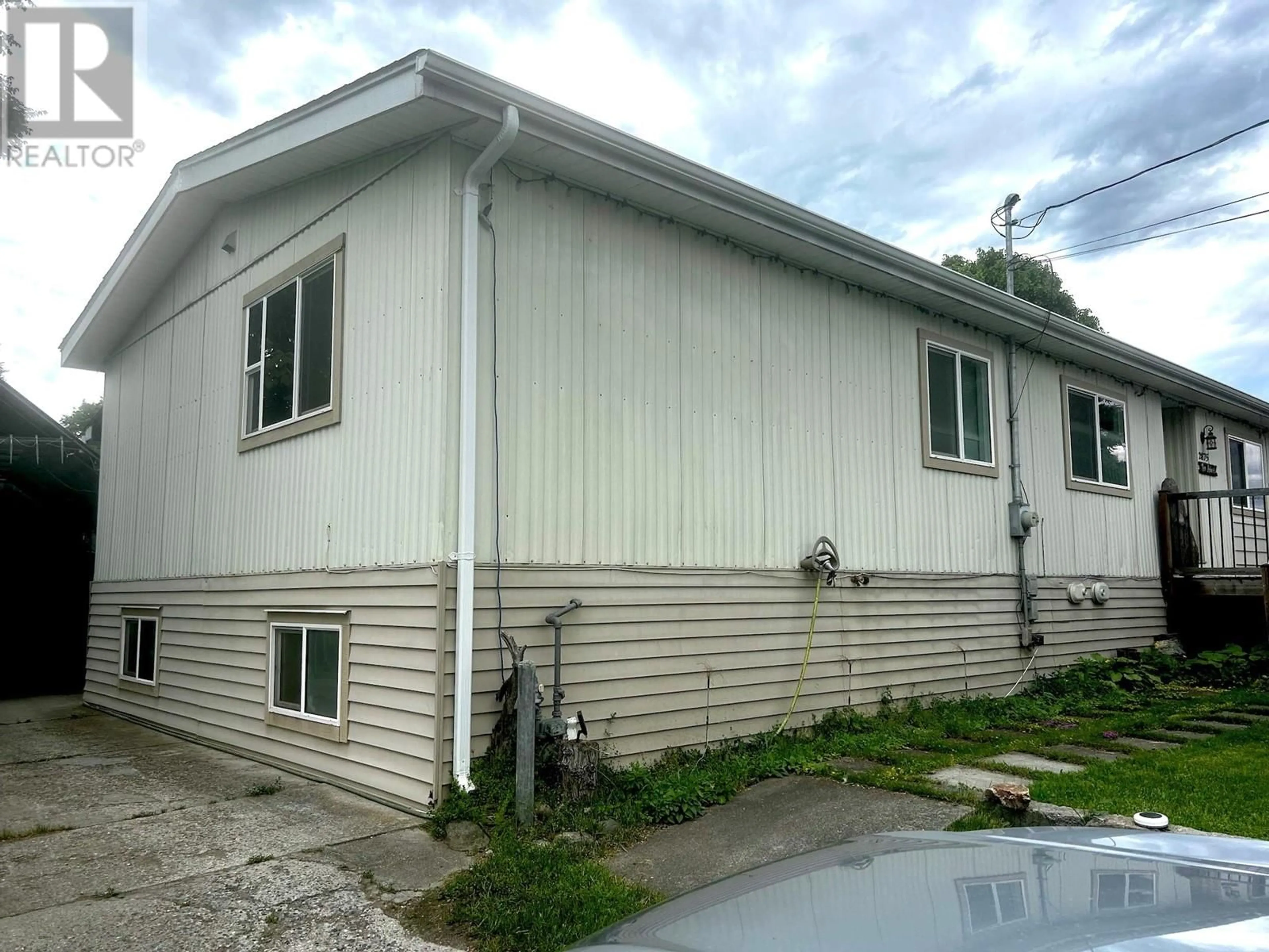 Home with vinyl exterior material, building for 2875 WILLOWDALE DRIVE, Armstrong British Columbia V0E1B1