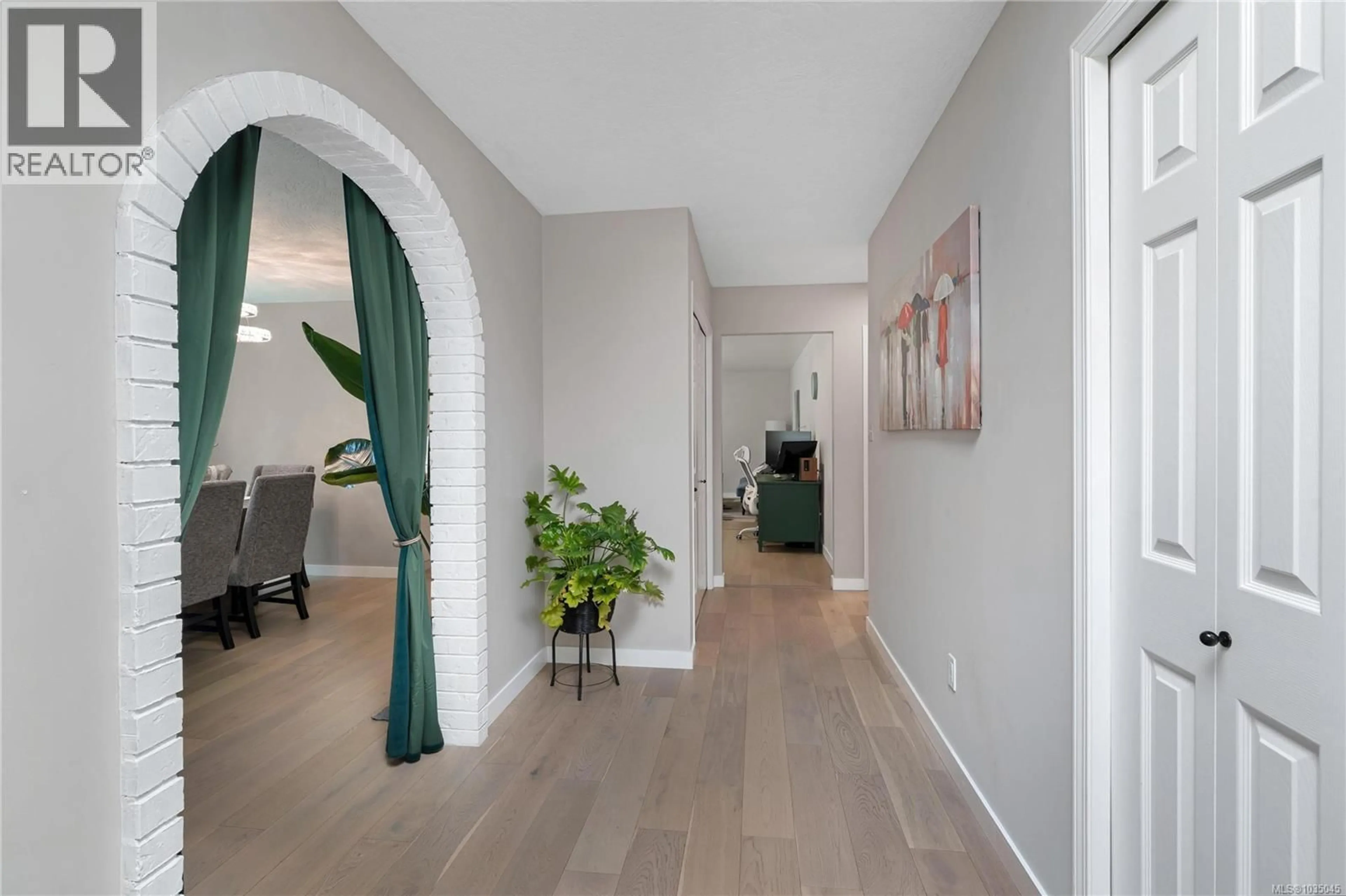 Indoor entryway for 748 MACAN PLACE, Colwood British Columbia V9B5P4