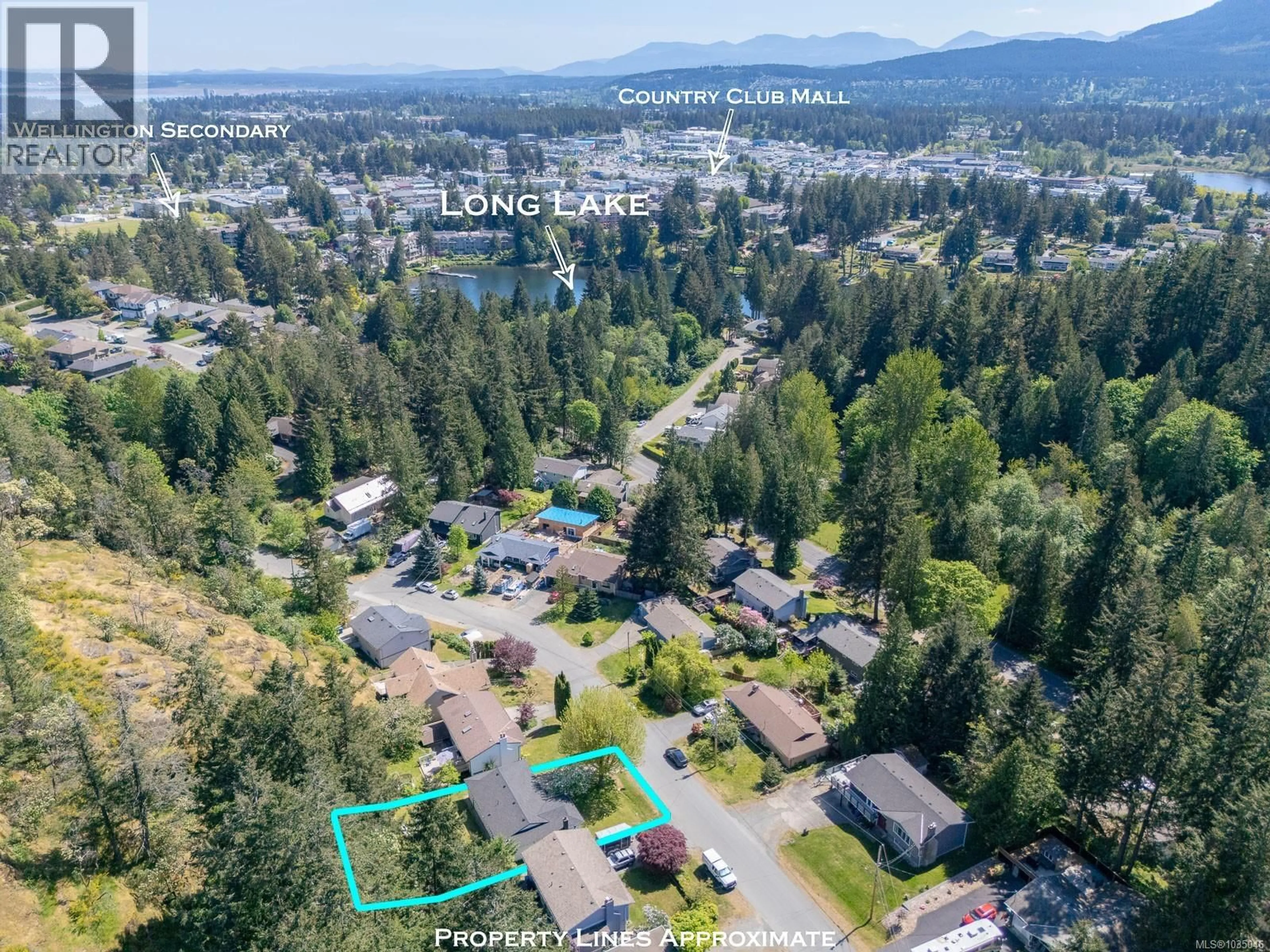 A pic from outside/outdoor area/front of a property/back of a property/a pic from drone, unknown for 3716 HOWDEN DRIVE, Nanaimo British Columbia V9T3V9