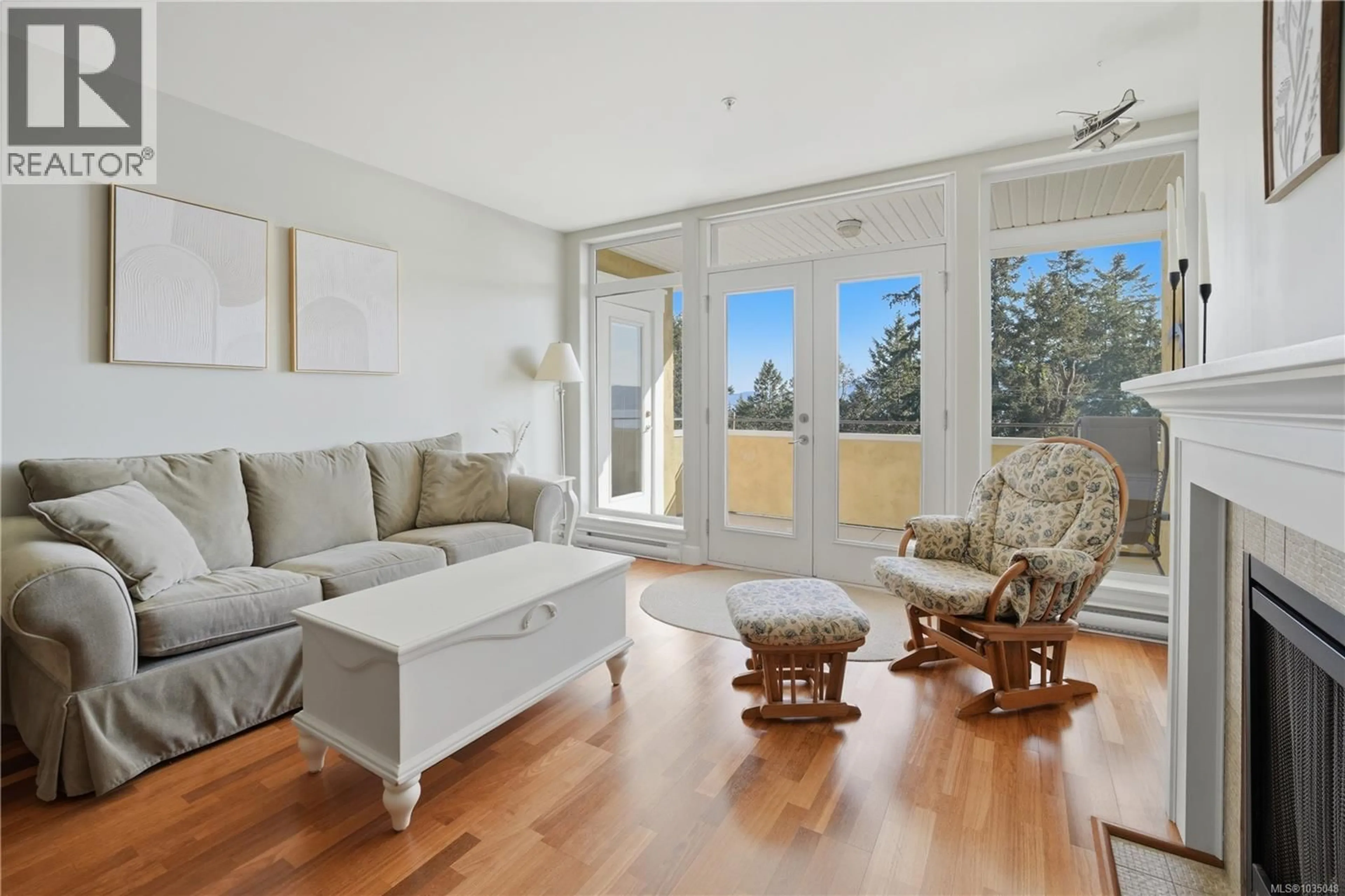 Living room with furniture, unknown for 11 - 770 VESUVIUS BAY ROAD, Salt Spring British Columbia V8K1L6