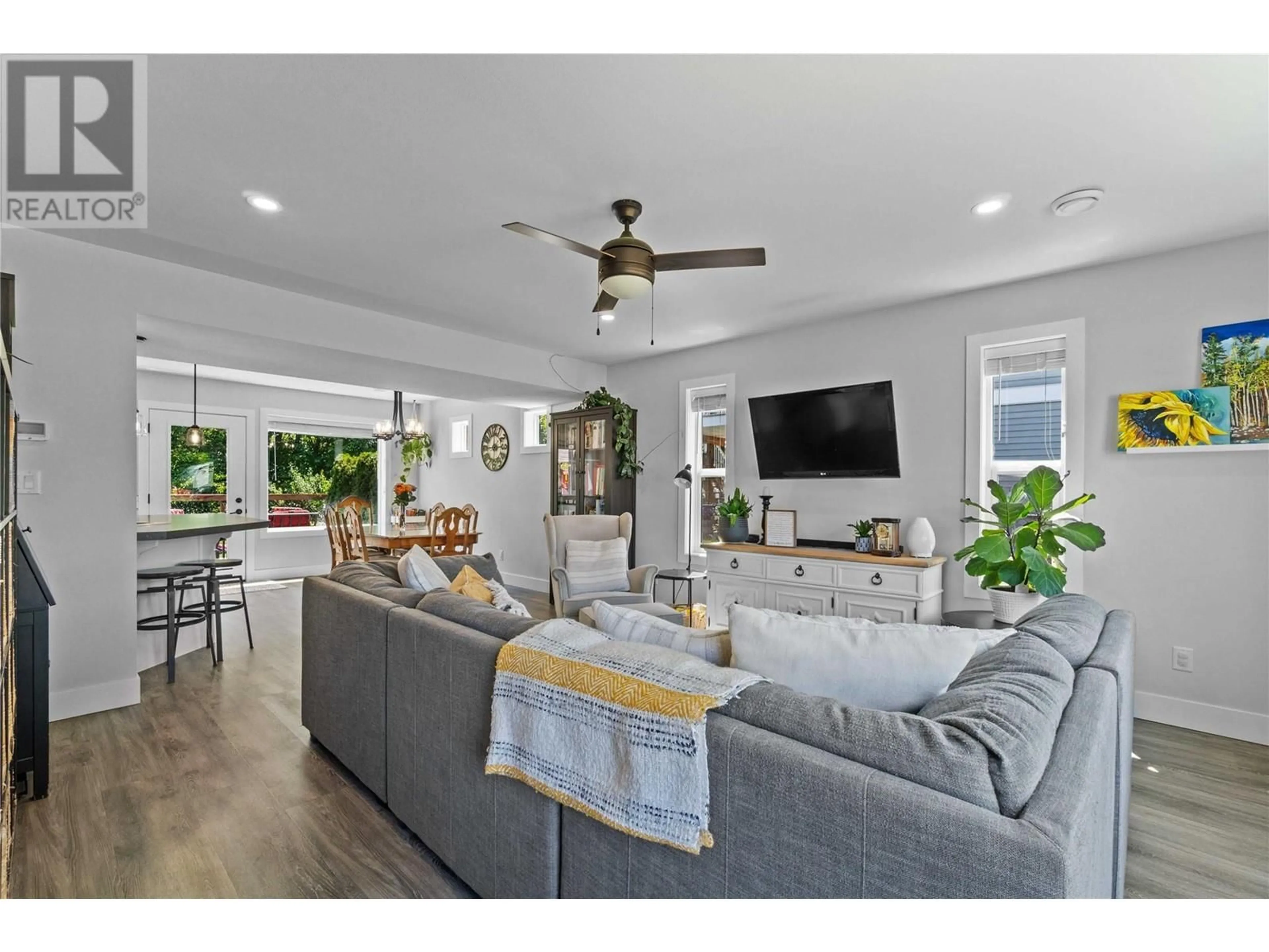 Living room with furniture, unknown for 5840 73 AVENUE NORTHEAST, Salmon Arm British Columbia V0E1K0