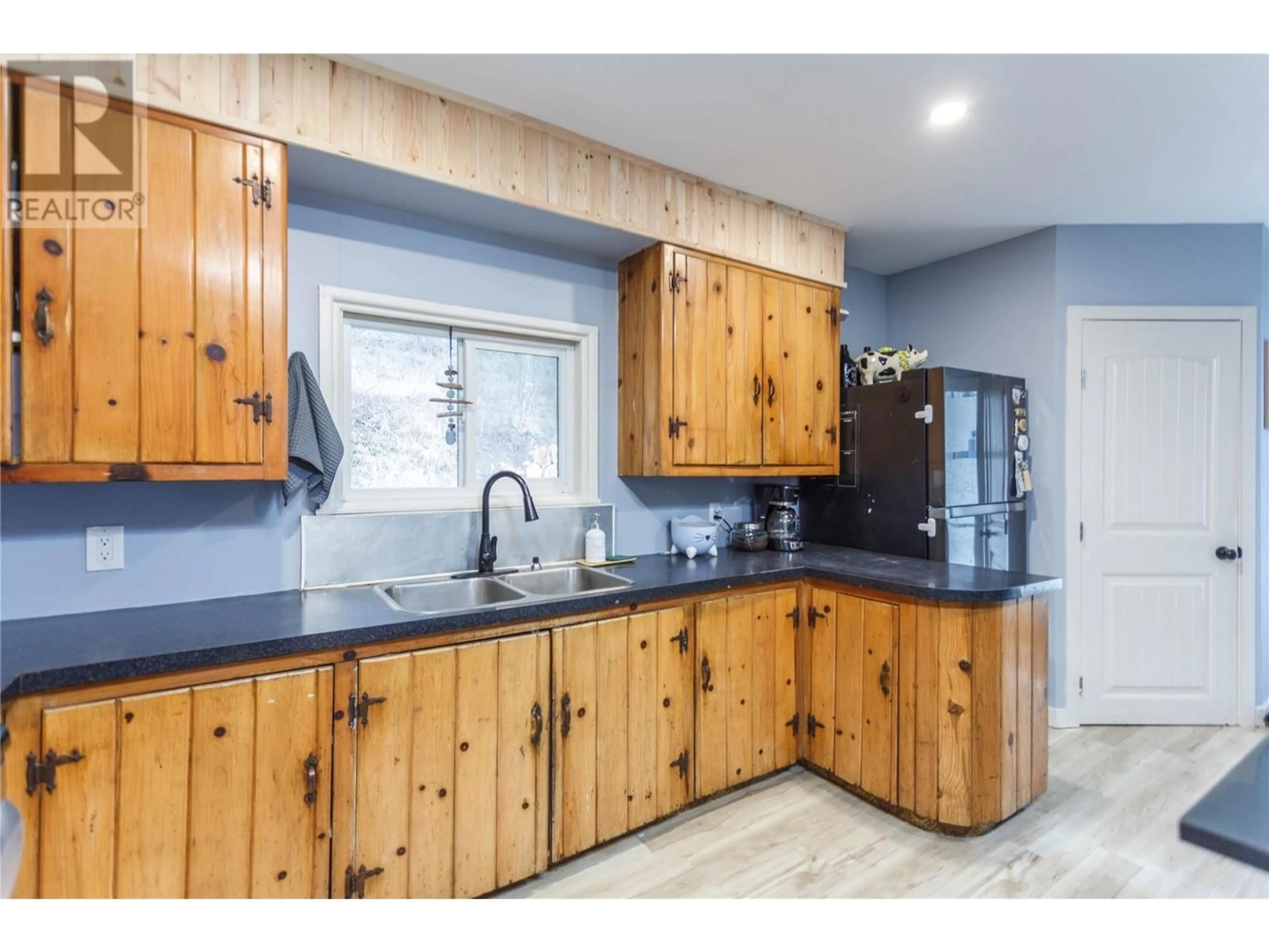 Unknown for 10 CHOUINARD ROAD, Cherryville British Columbia V0E2G3