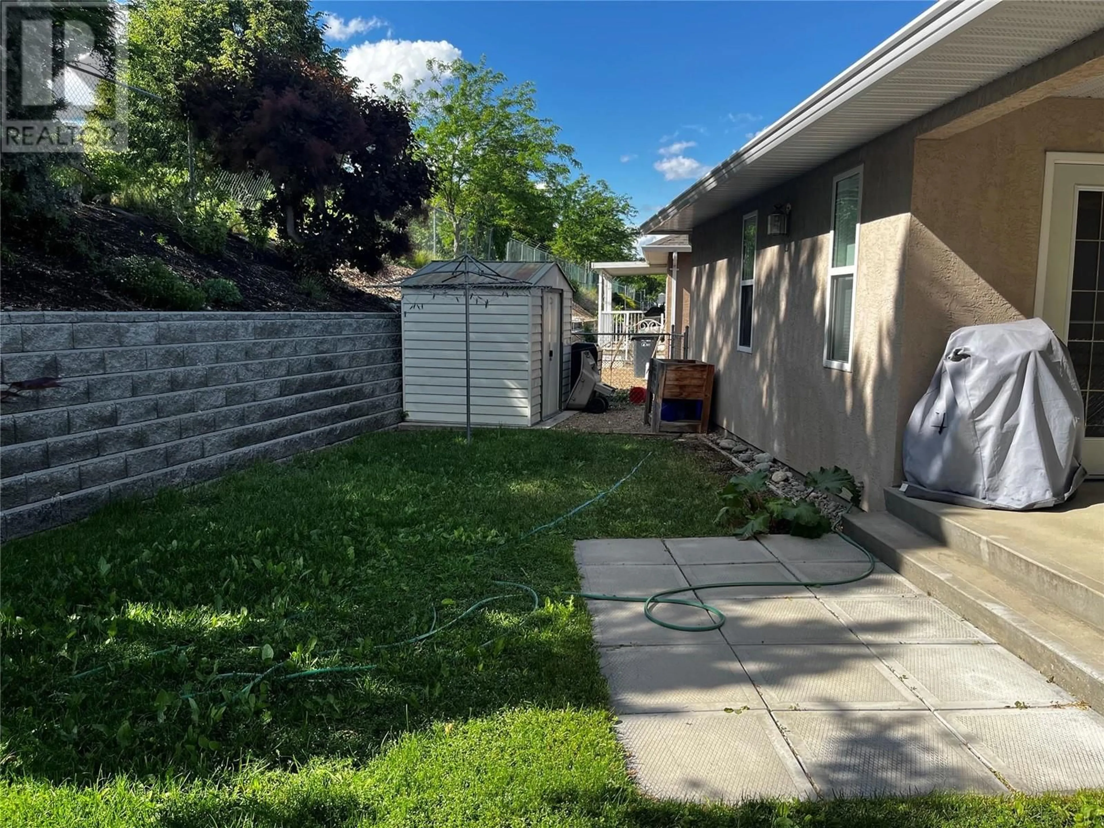 Patio, street for 6108 SAINT MARTIN PLACE, Oliver British Columbia V0H1T0