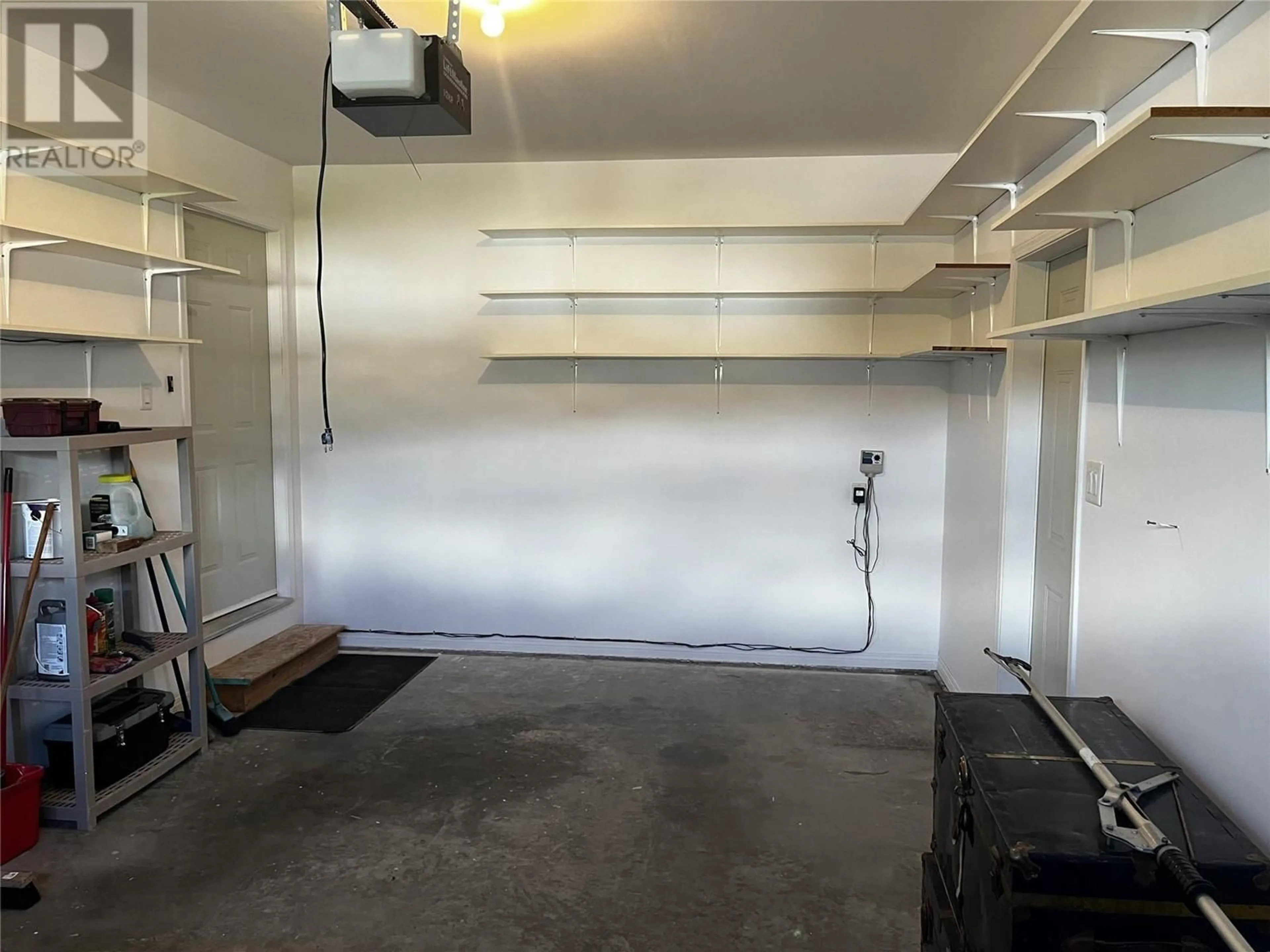 Indoor garage for 6108 SAINT MARTIN PLACE, Oliver British Columbia V0H1T0