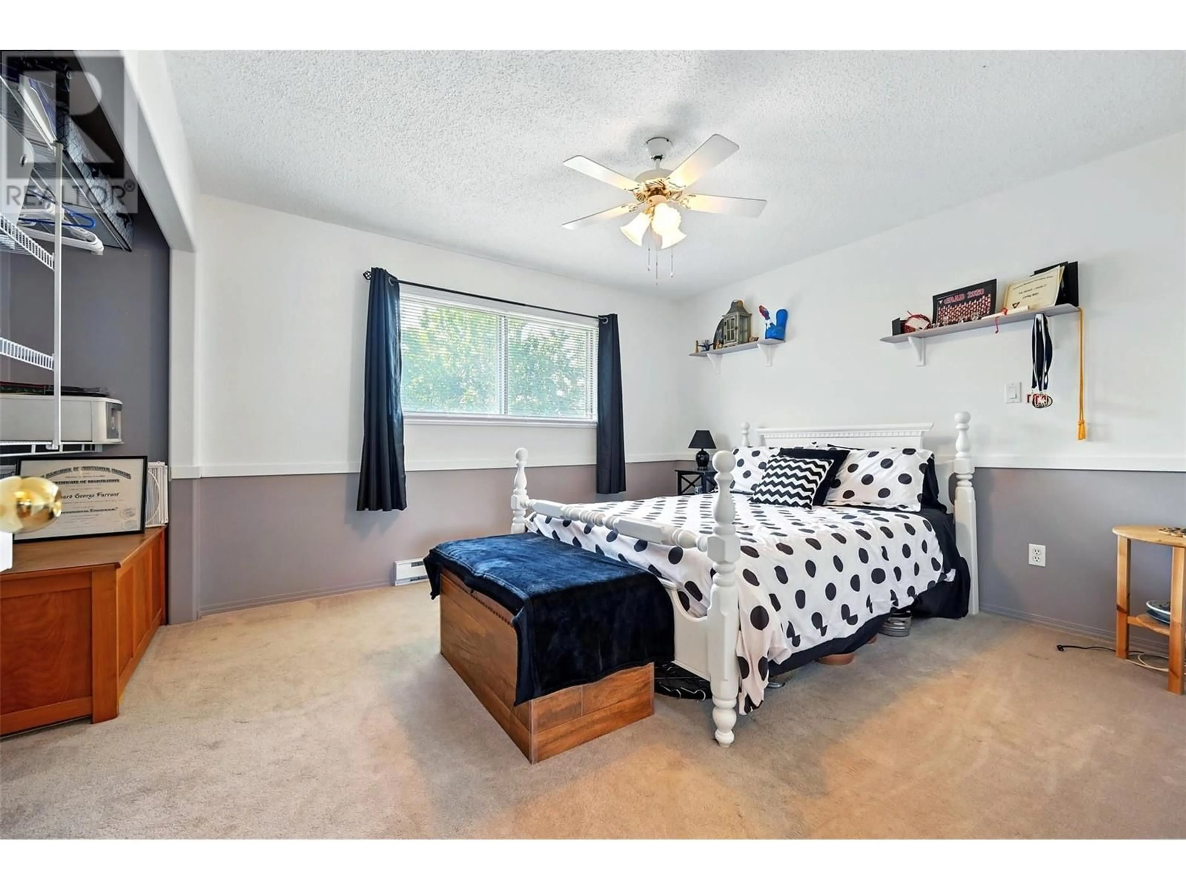 A pic of a room for 330 PINEVIEW ROAD, Penticton British Columbia V2A7S1