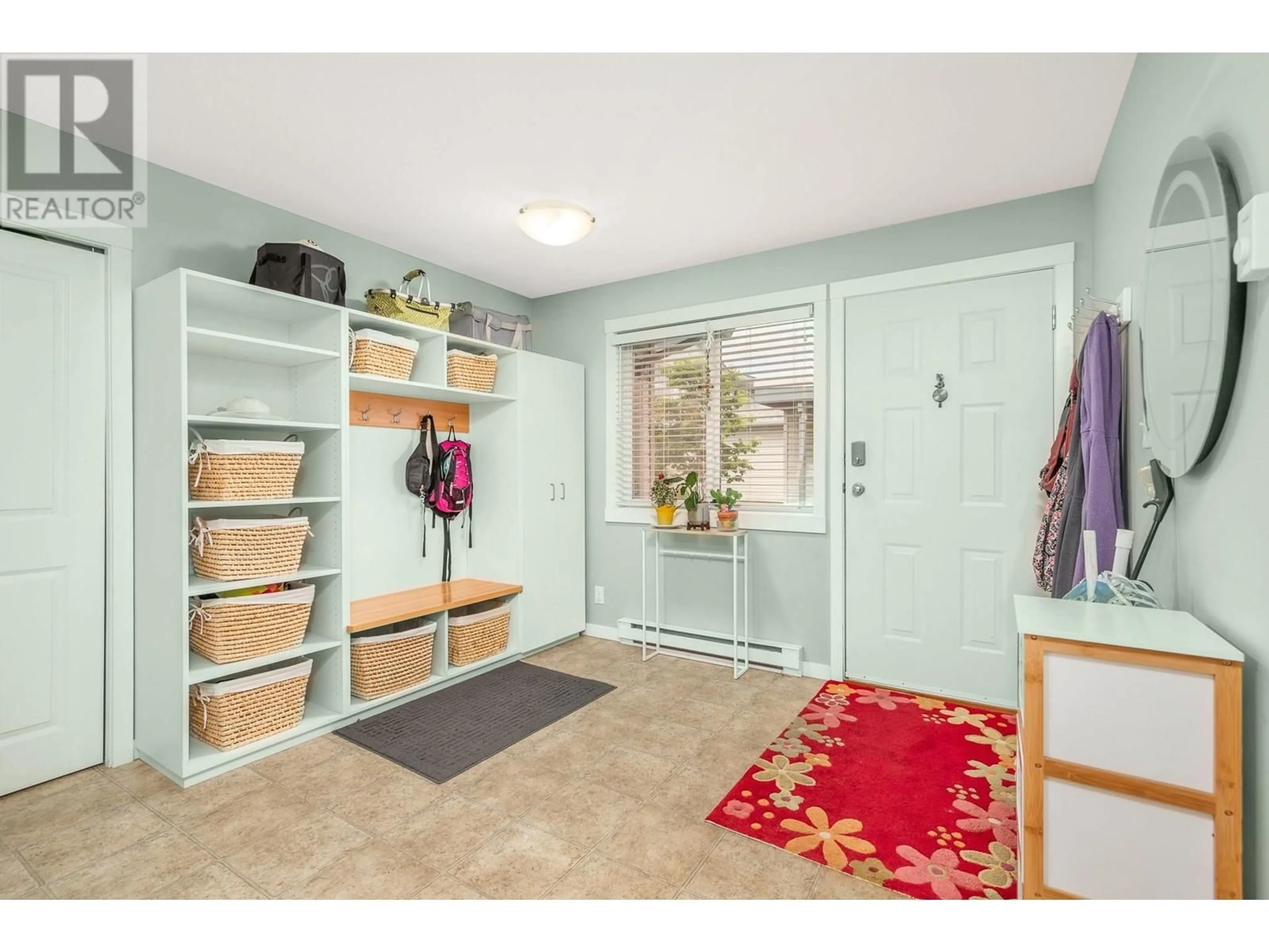 Indoor entryway for 87 - 4740 20 STREET, Vernon British Columbia V1T9N7