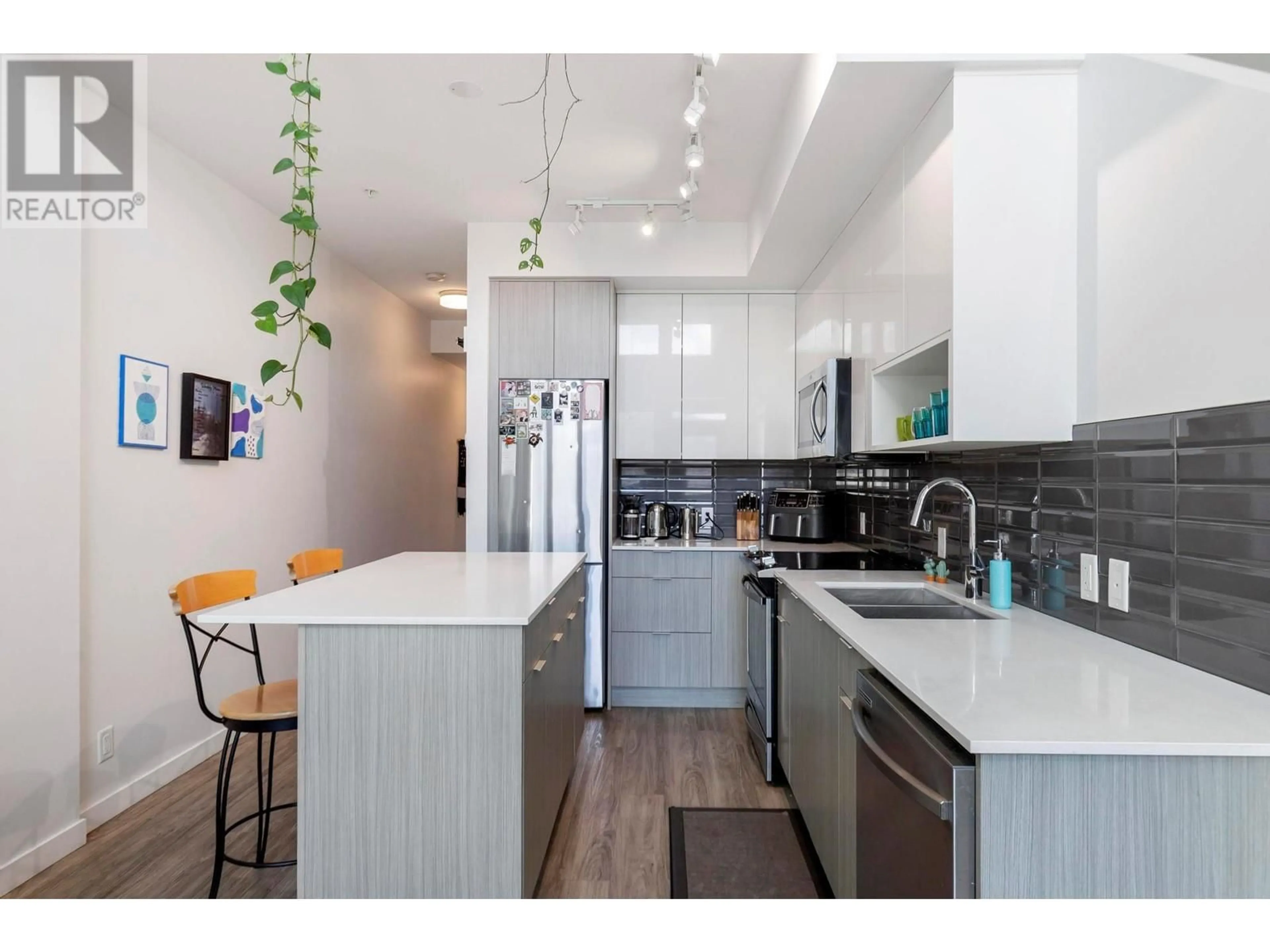Open concept kitchen, unknown for 101 - 1775 CHAPMAN PLACE, Kelowna British Columbia V1Y0G3