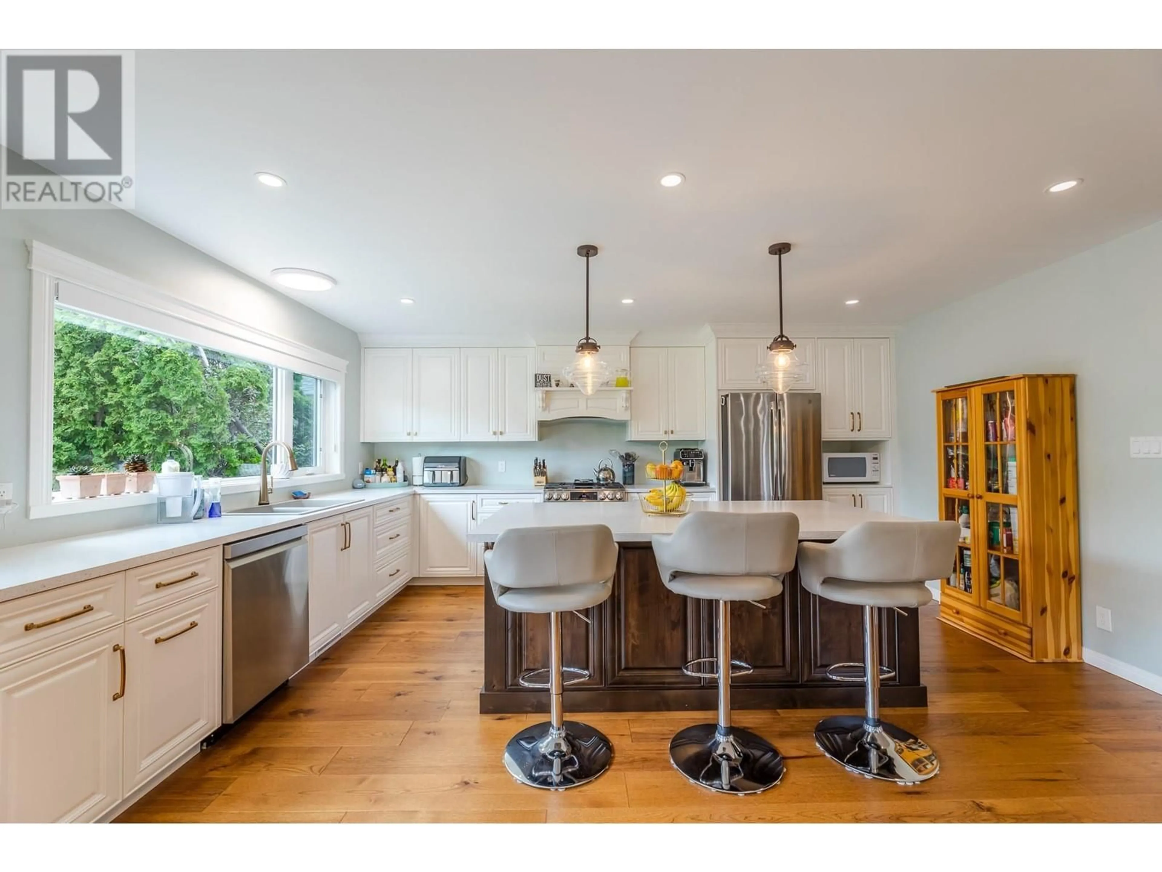 Open concept kitchen, unknown for 10903 BARCLAY STREET, Summerland British Columbia V0H1Z0