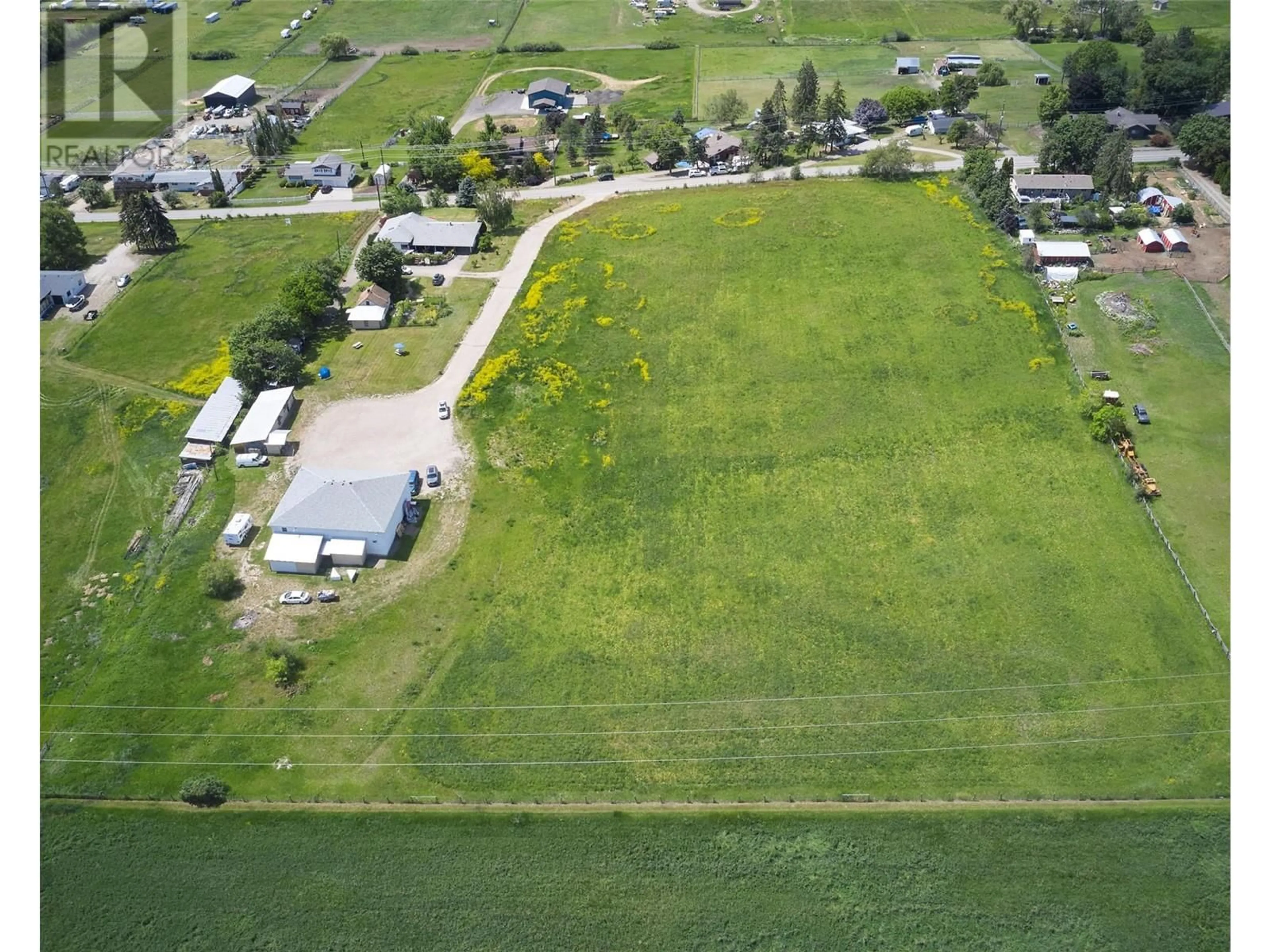 A pic from outside/outdoor area/front of a property/back of a property/a pic from drone, unknown for 2515 EAST VERNON ROAD, Vernon British Columbia V1B3H5