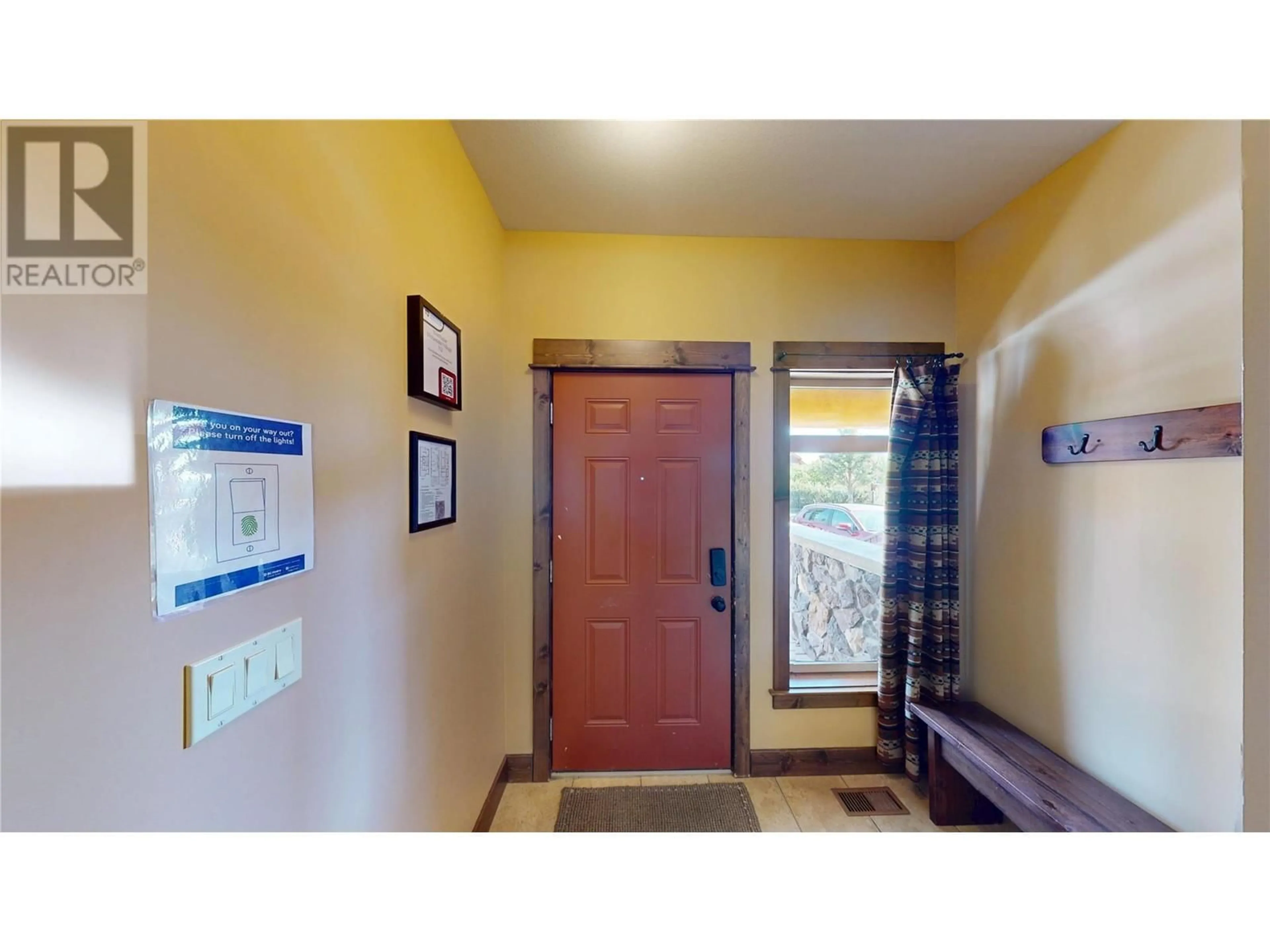 Indoor entryway for N2 - 1351 GERRY SORENSEN WAY, Kimberley British Columbia V1A2Y4