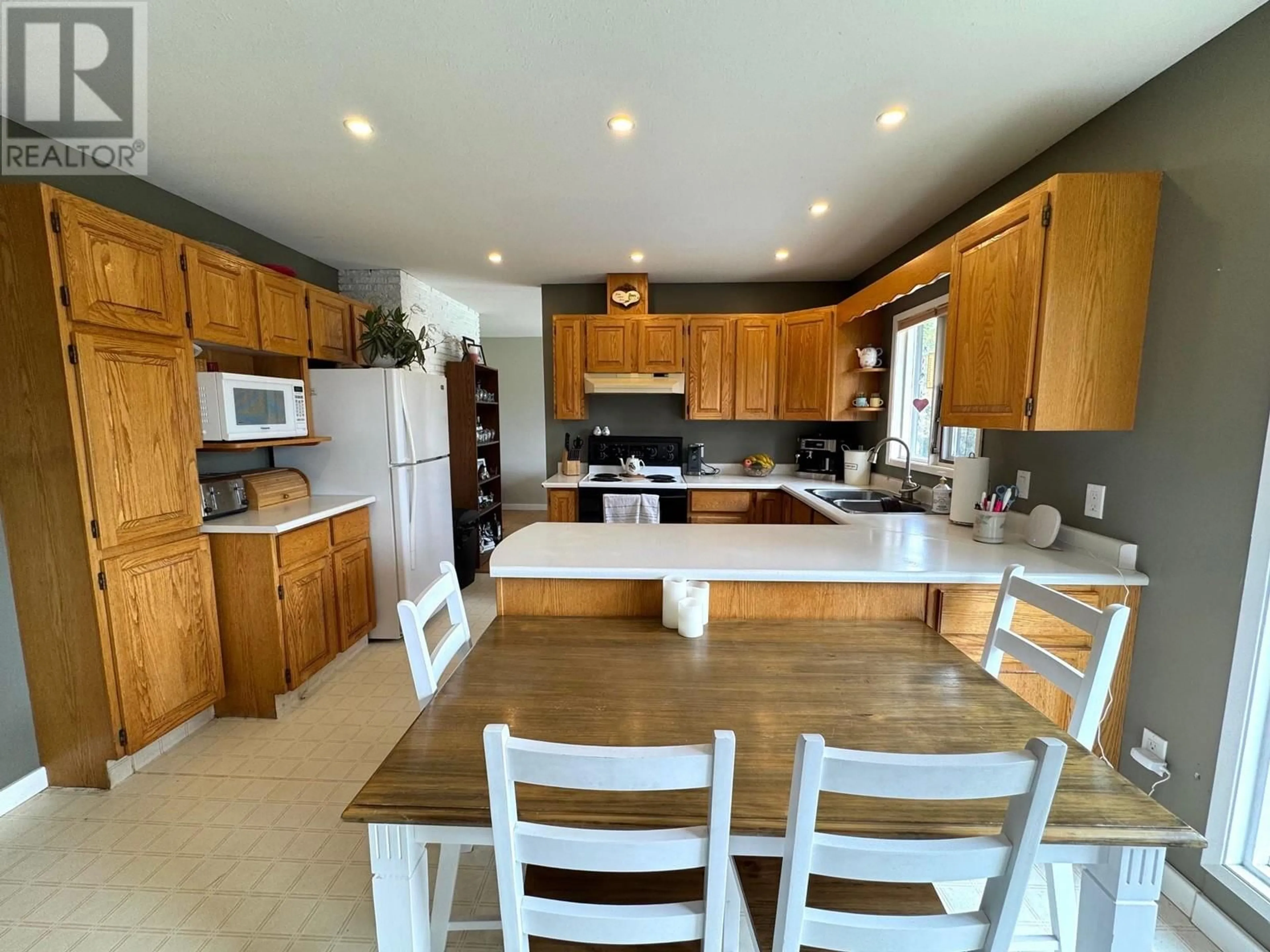 Open concept kitchen, unknown for 3314 GRIMMET STREET, Merritt British Columbia V1K1J1