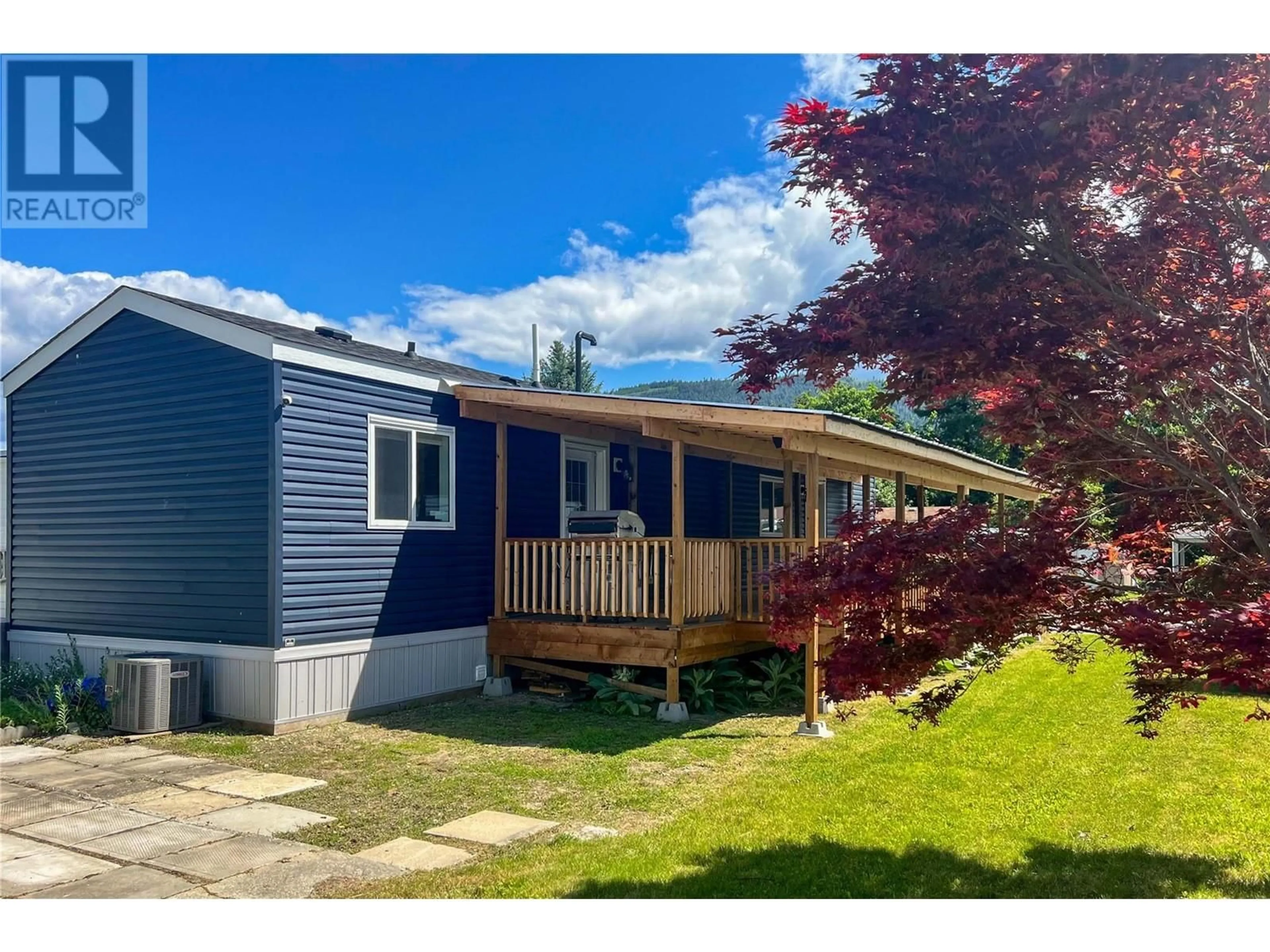 A pic from outside/outdoor area/front of a property/back of a property/a pic from drone, unknown for 134 - 3350 10 AVENUE NORTHEAST, Salmon Arm British Columbia V1E1J6