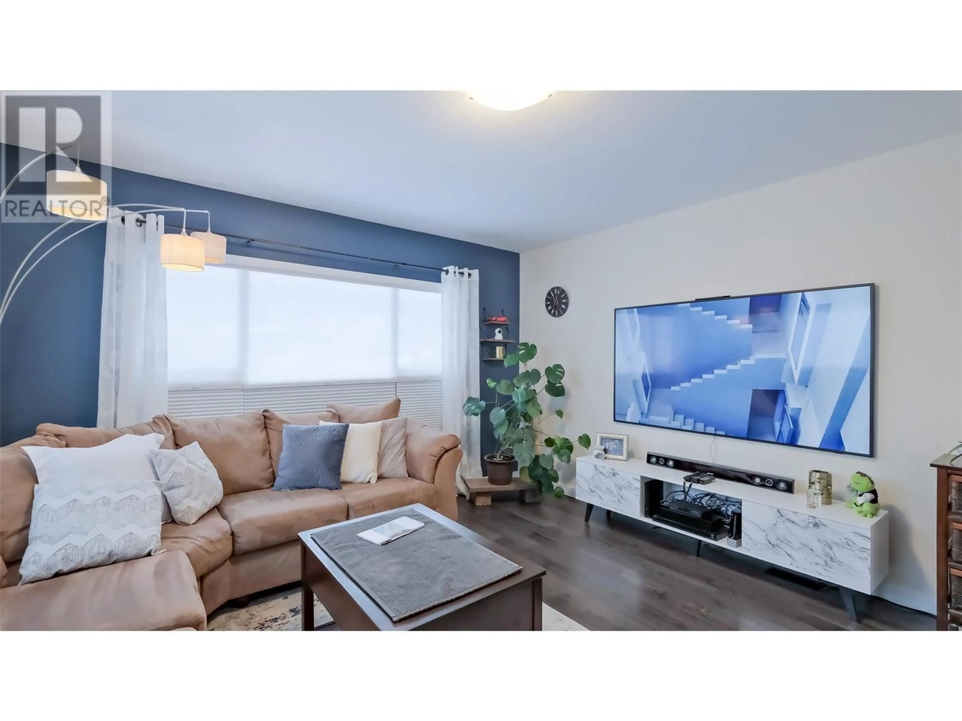 Living room with furniture, unknown for 24 - 1860 BOUCHERIE ROAD, West Kelowna British Columbia V4T1Z9
