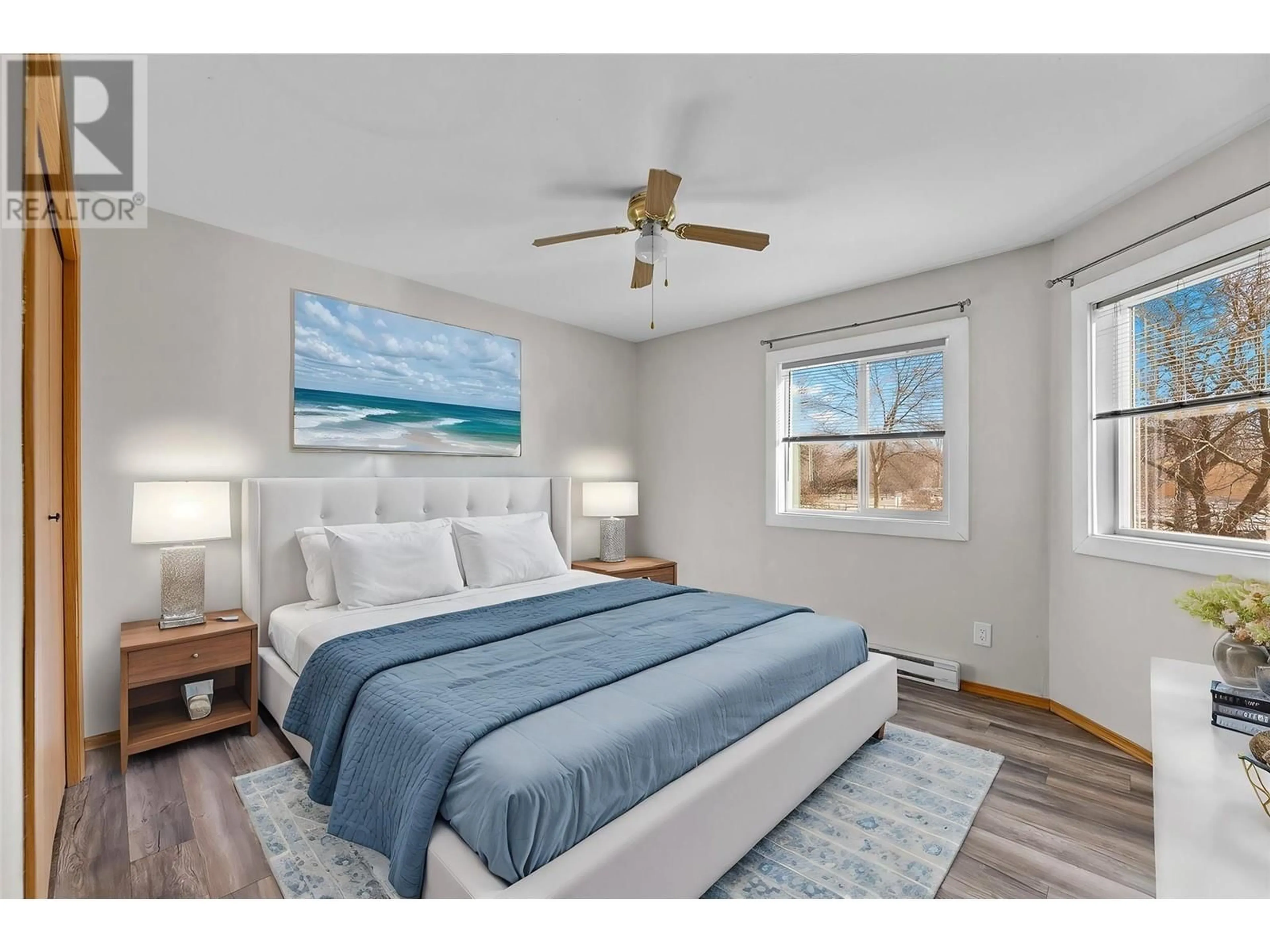 Bedroom with bed, unknown for 275 - 3854 GORDON DRIVE, Kelowna British Columbia V1W3G4