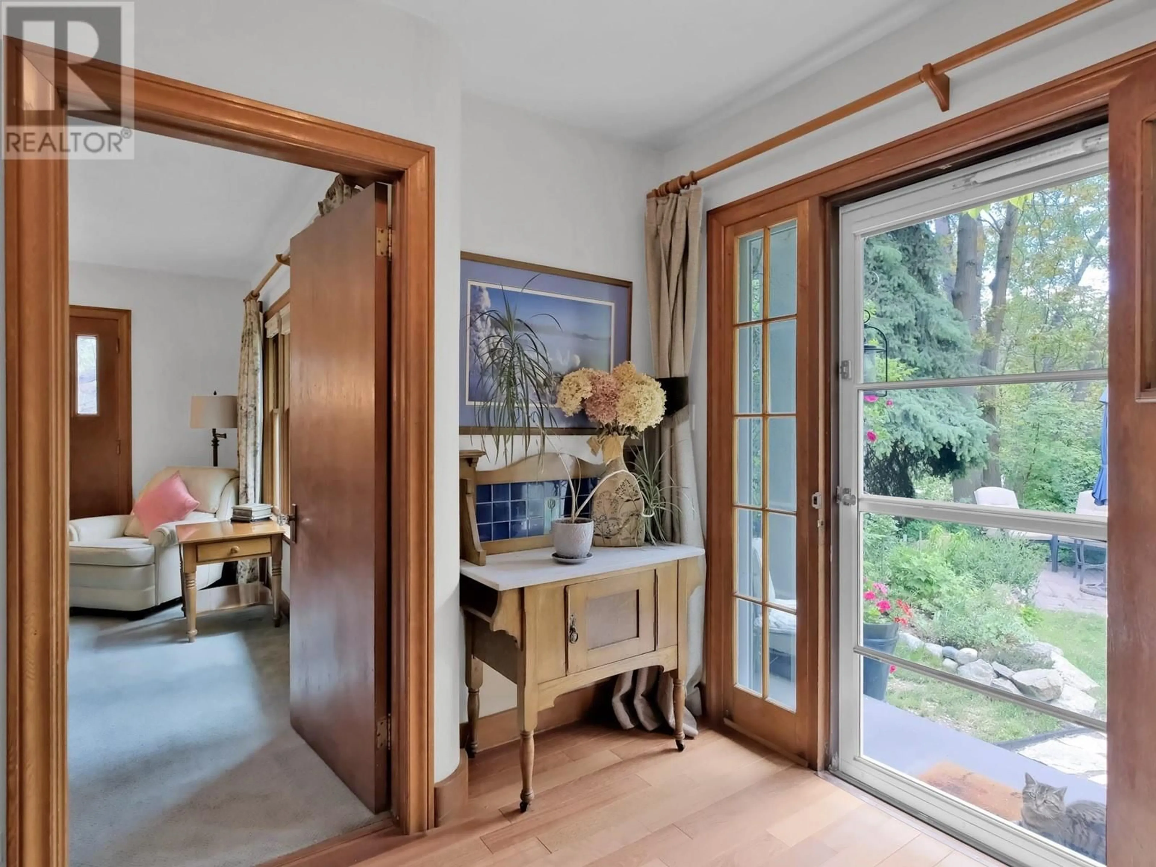 Indoor entryway for 7118 PEACH ORCHARD ROAD, Summerland British Columbia V0H1Z6