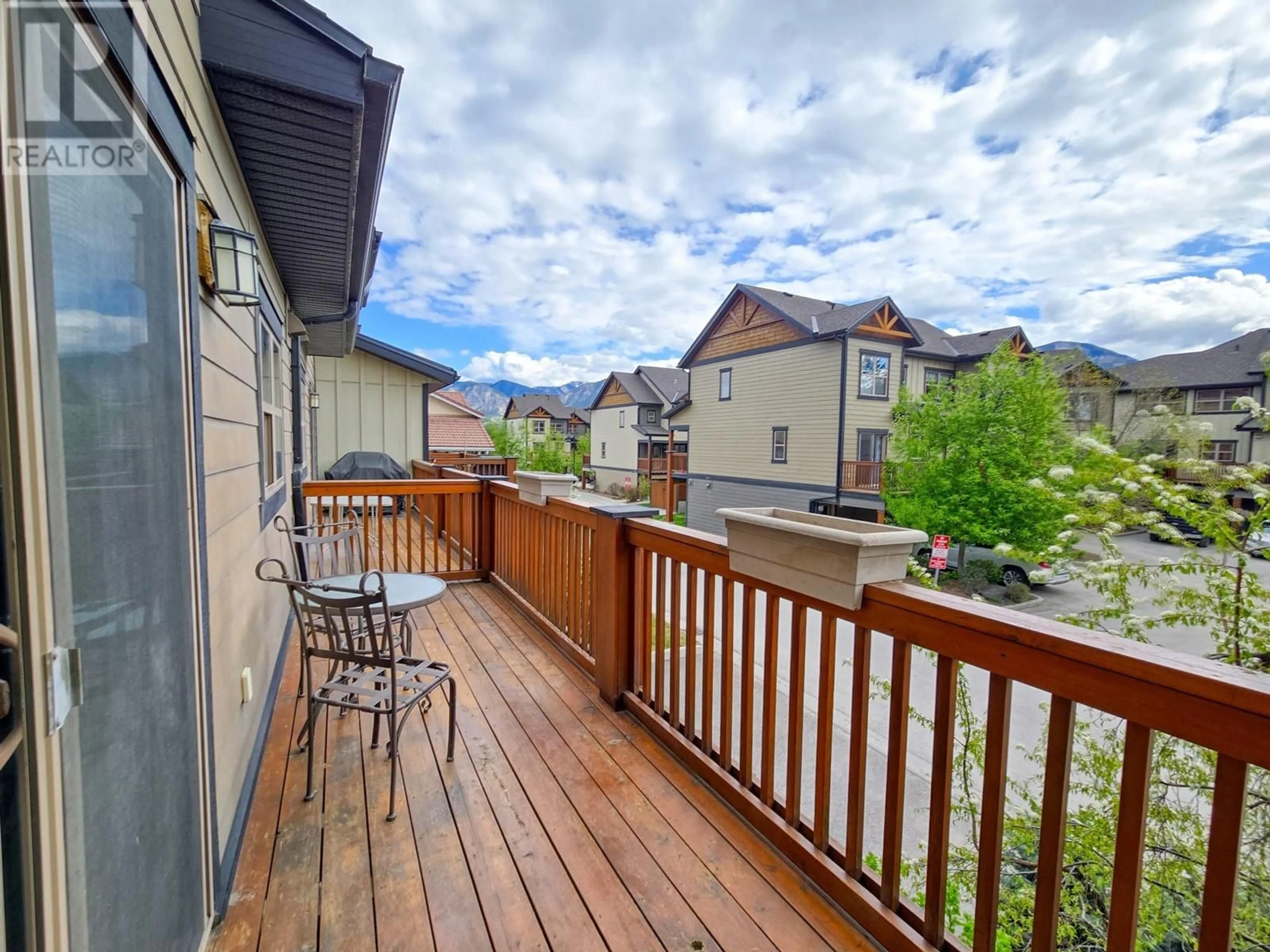Patio, unknown for 8 - 1000 9TH STREET, Invermere British Columbia V0A1K0