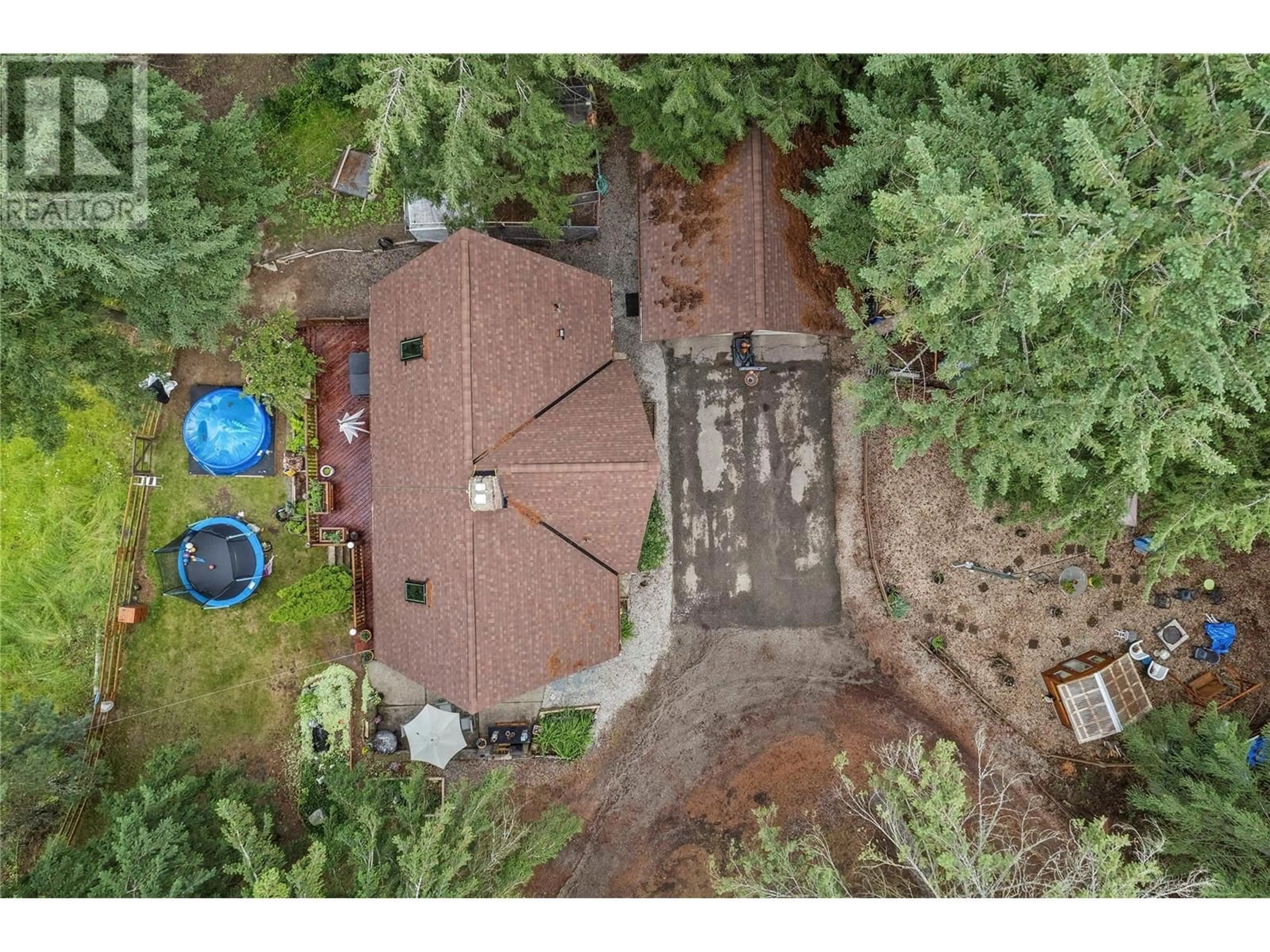 A pic from outside/outdoor area/front of a property/back of a property/a pic from drone, unknown for 461 HIGHWAY 97B OTHER SOUTHEAST, Salmon Arm British Columbia V1E1X5