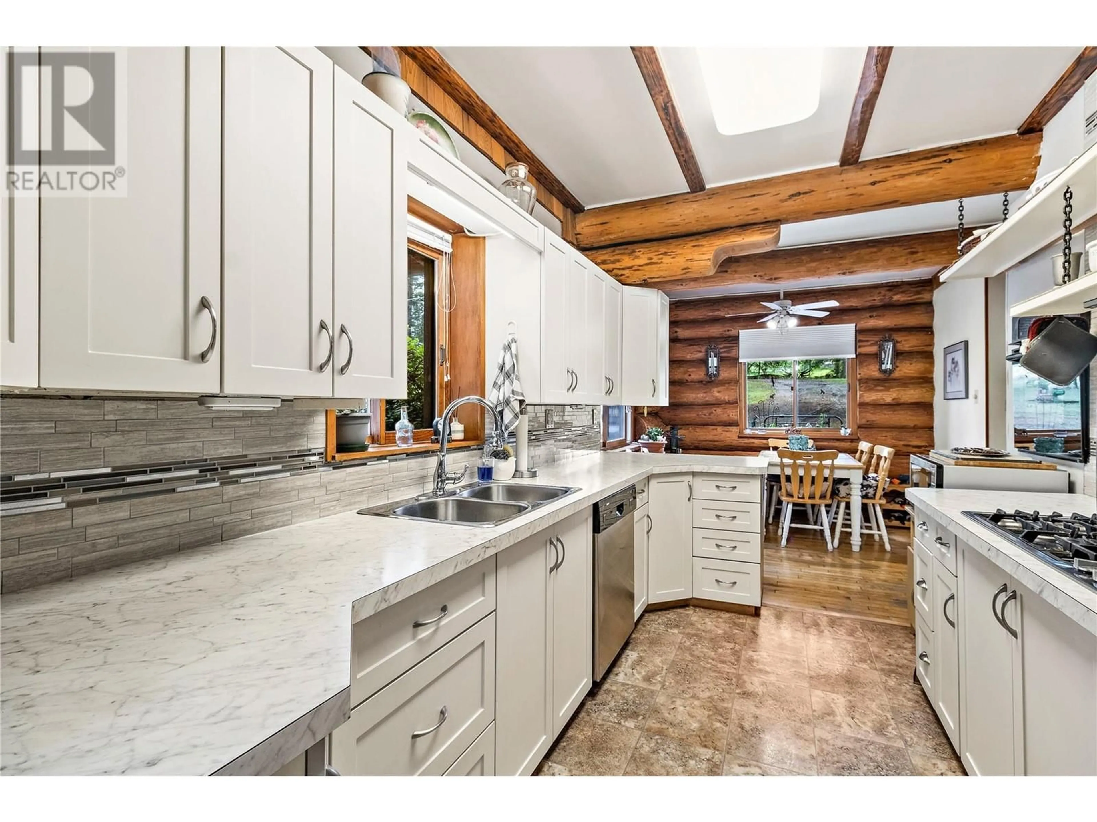 Open concept kitchen, ceramic/tile floor for 461 HIGHWAY 97B OTHER SOUTHEAST, Salmon Arm British Columbia V1E1X5