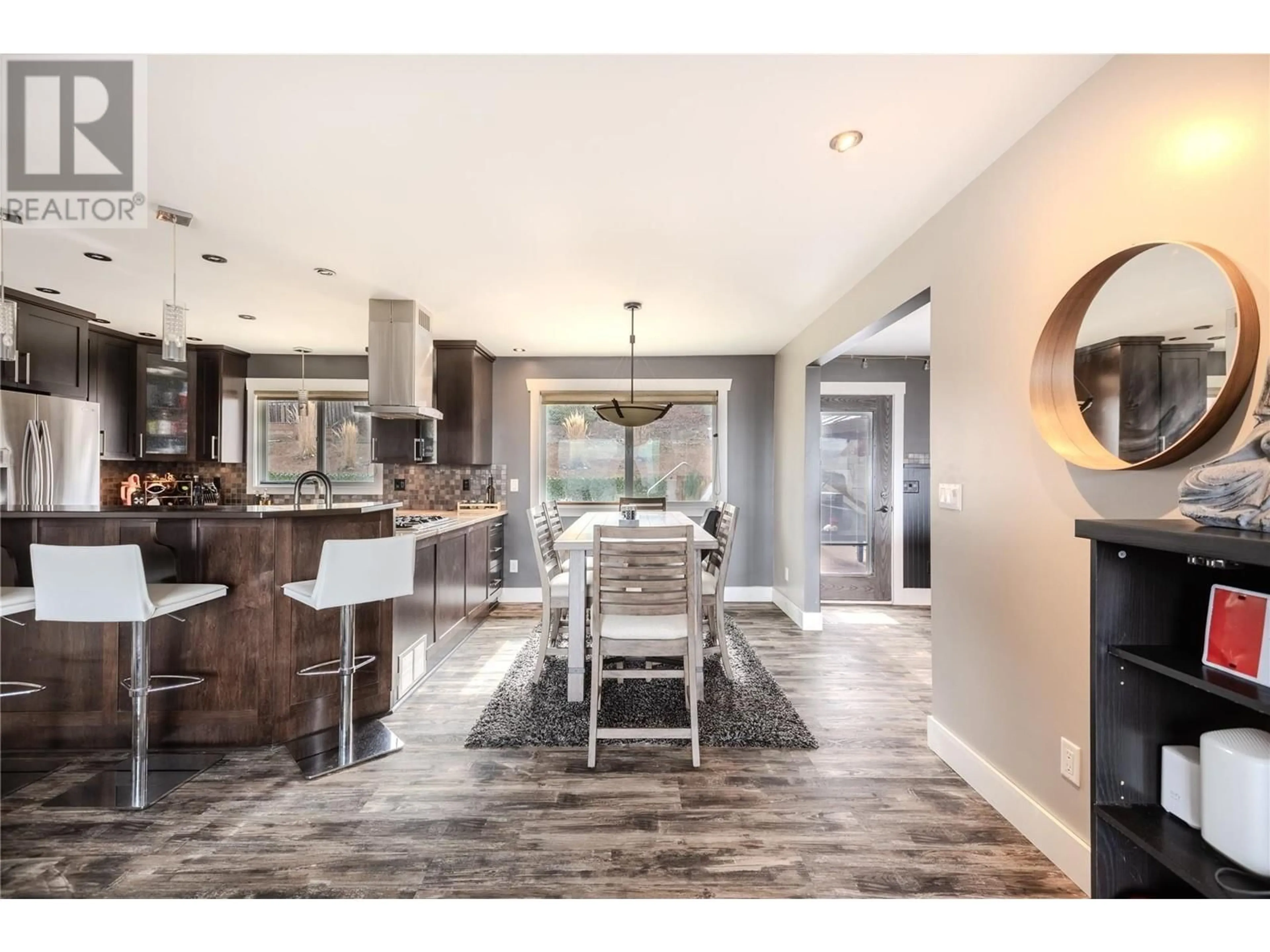 Open concept kitchen, ceramic/tile floor for 878 GLENEAGLES DRIVE, Kamloops British Columbia V2E1K3