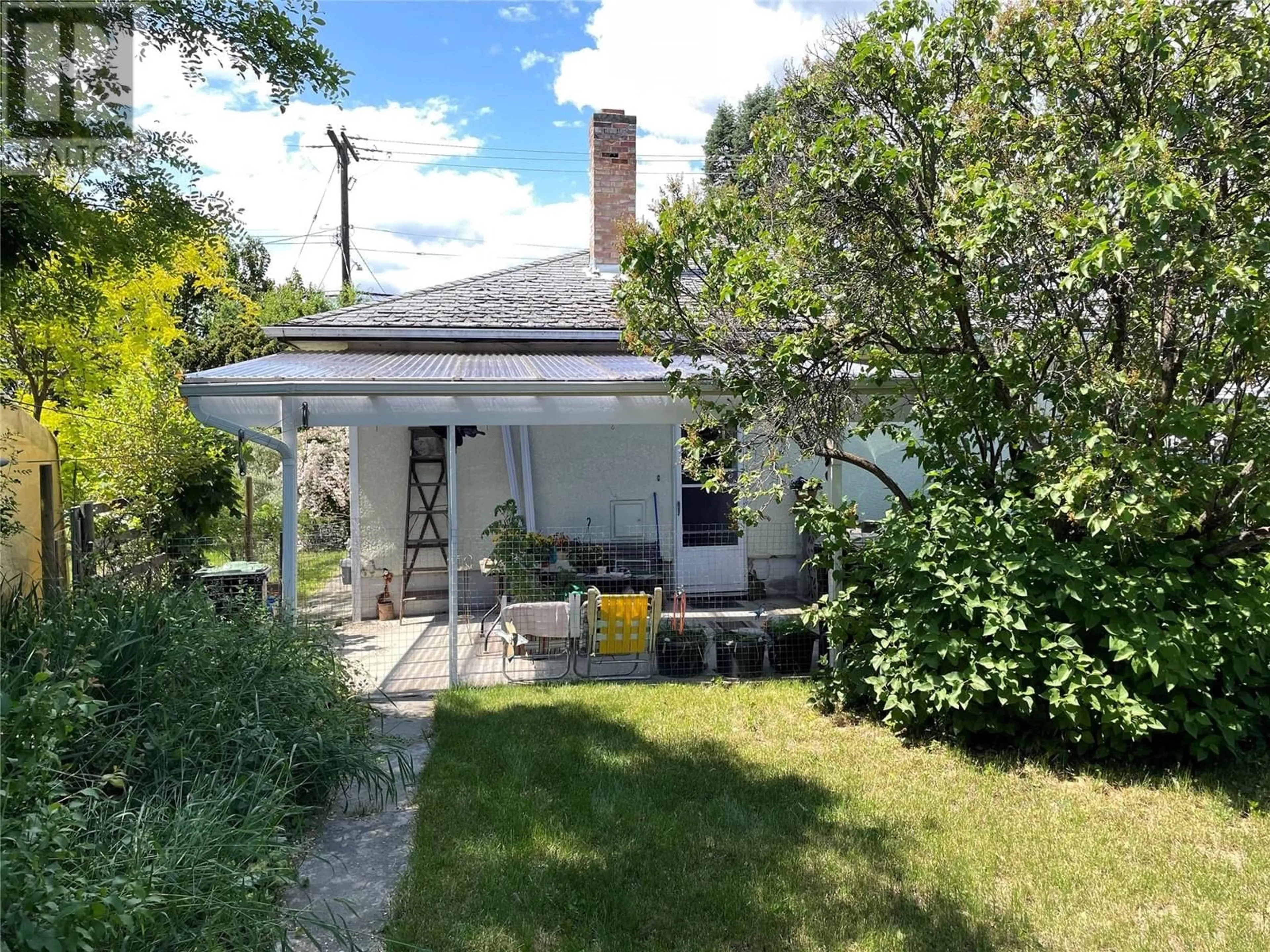 A pic from outside/outdoor area/front of a property/back of a property/a pic from drone, street for 1802 35 AVENUE, Vernon British Columbia V1T2R8
