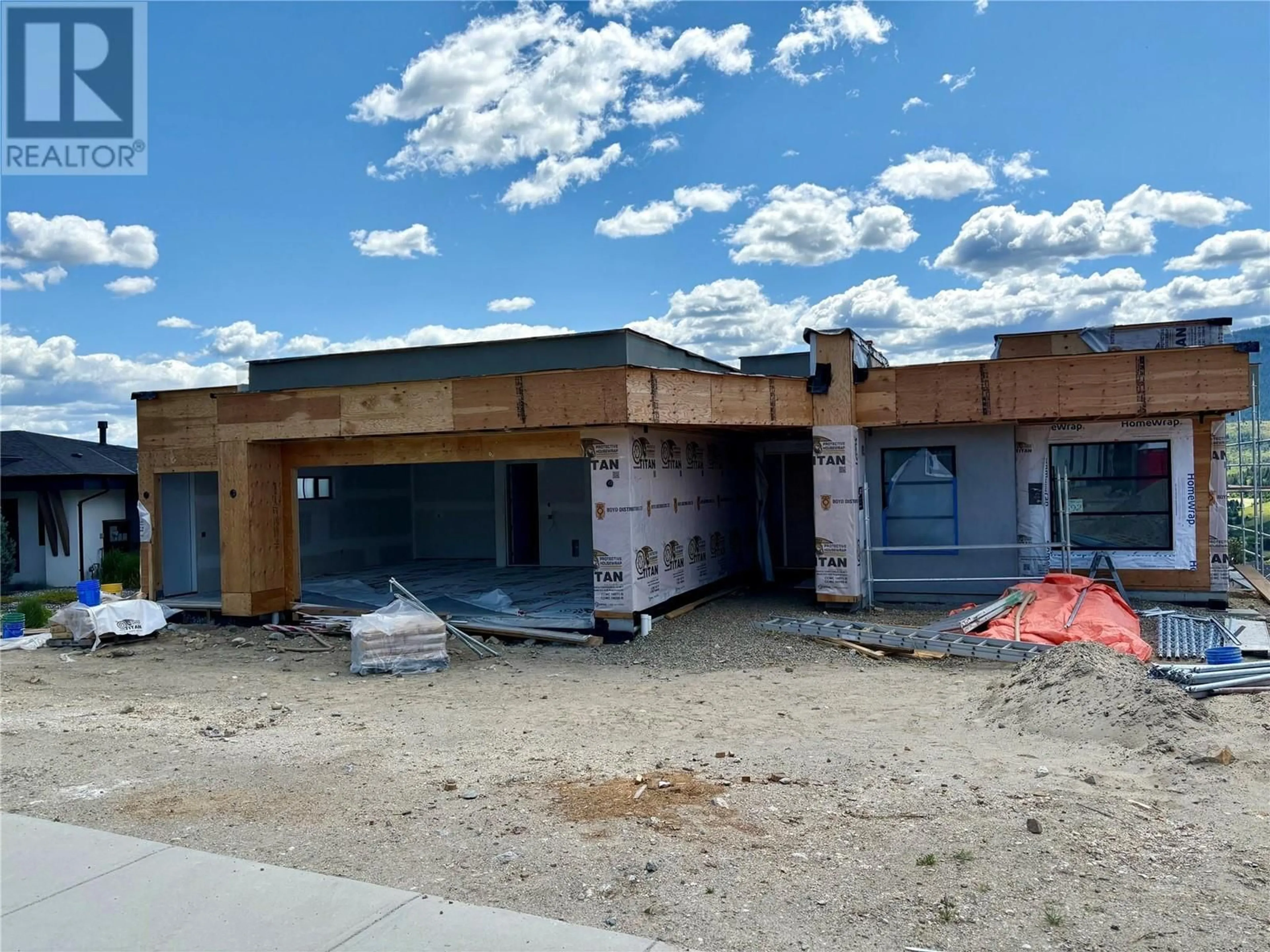 Unknown for 592 MT IDA CRESCENT, Coldstream British Columbia V1B4G3