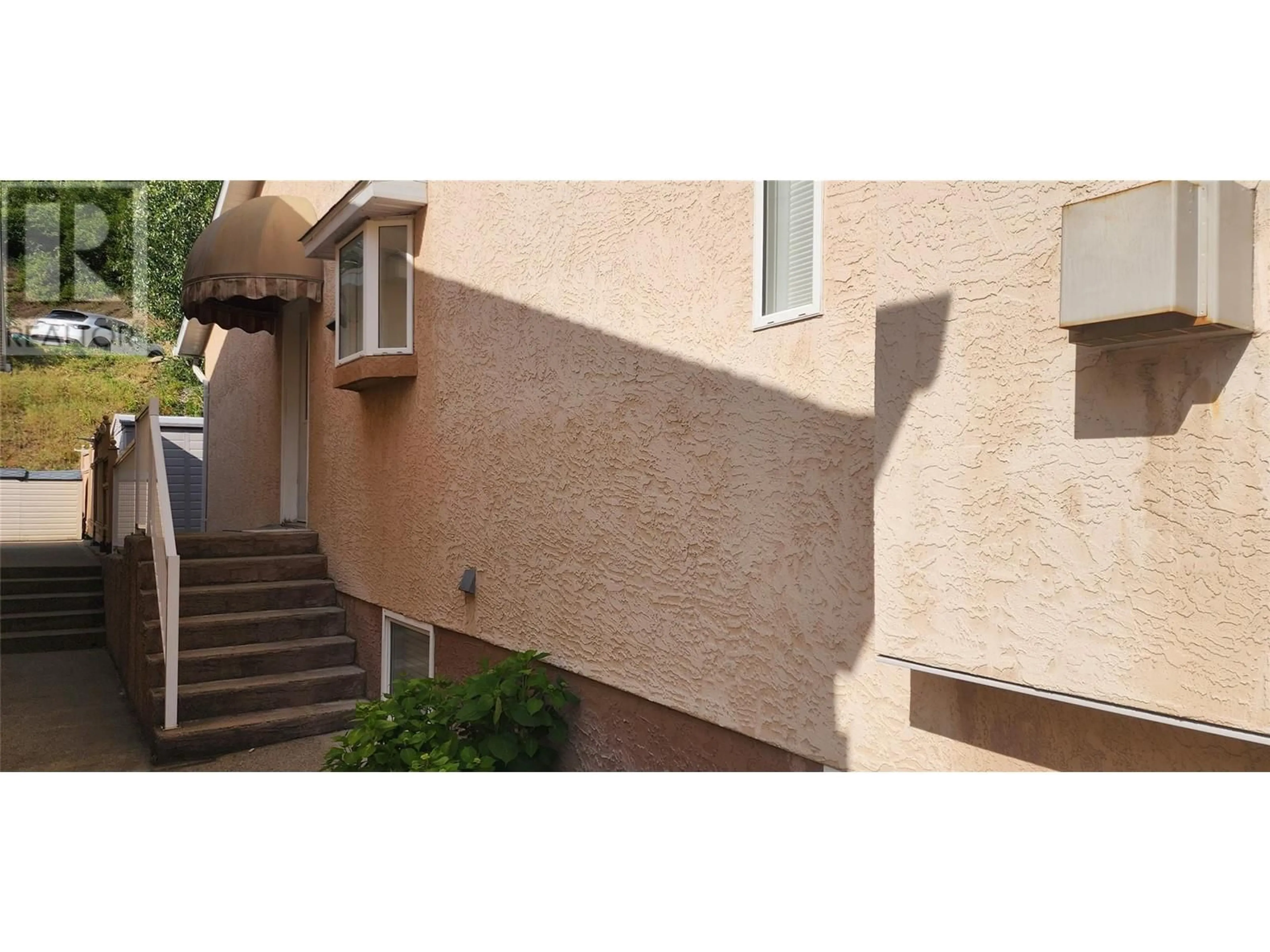 Unknown for 8160 DEVITO DRIVE, Trail British Columbia V1R4W1