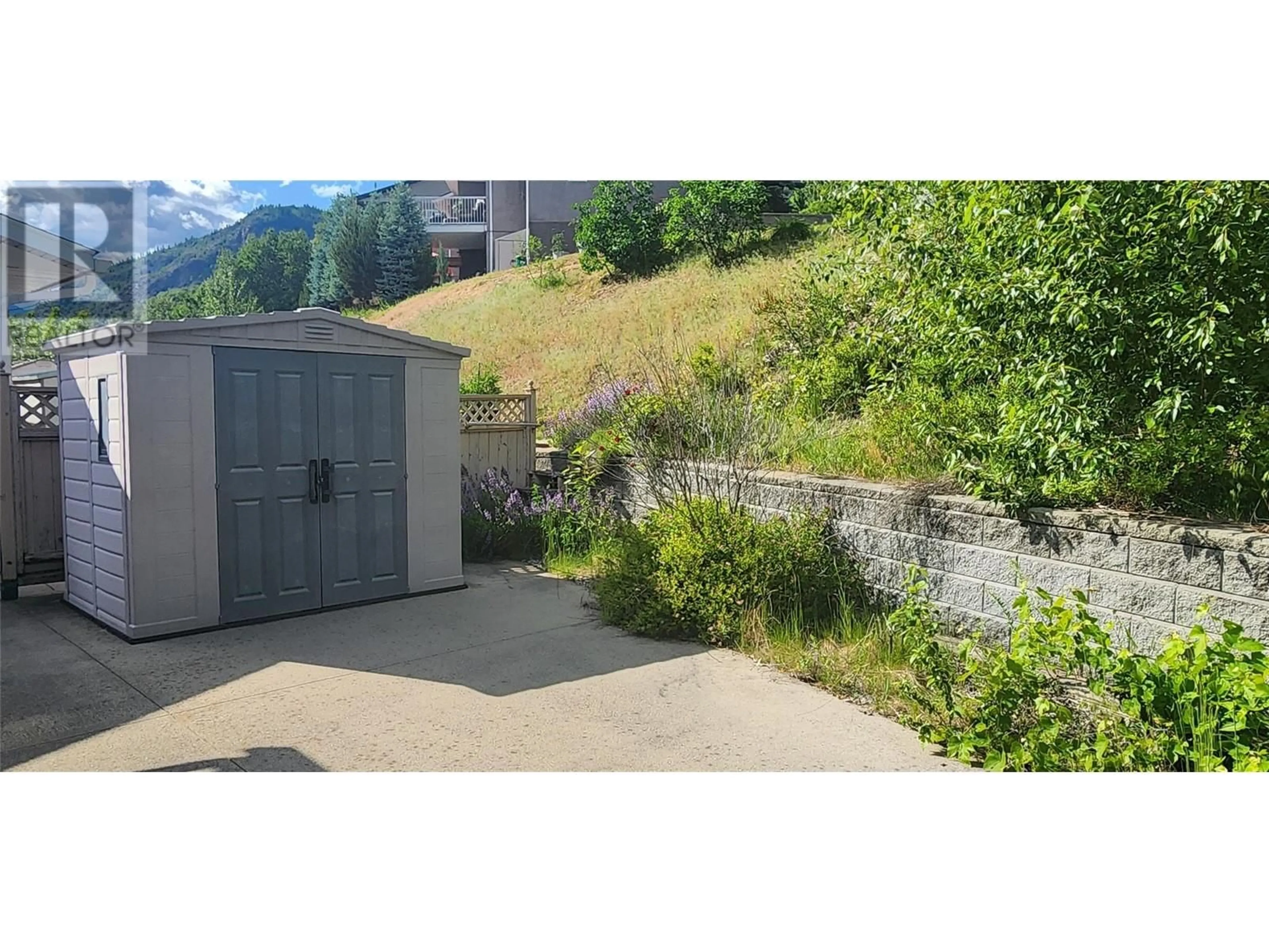 Unknown for 8160 DEVITO DRIVE, Trail British Columbia V1R4W1